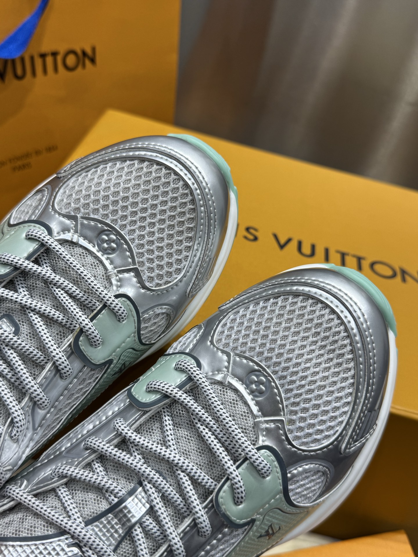 Louis Vuitton Running Shoes M-l