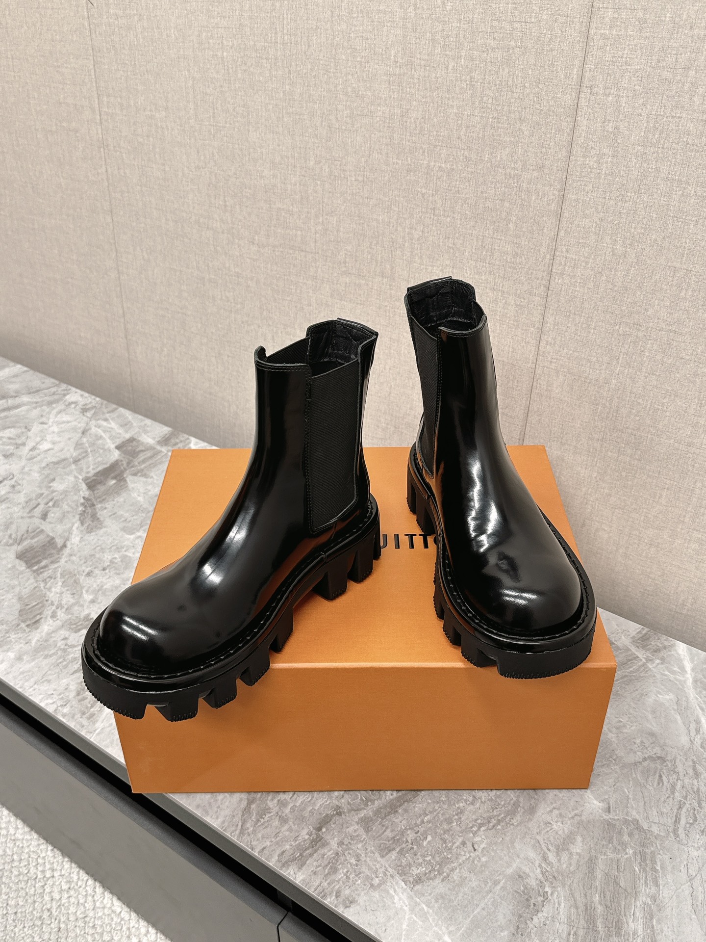 Male Basic Shoes M-s