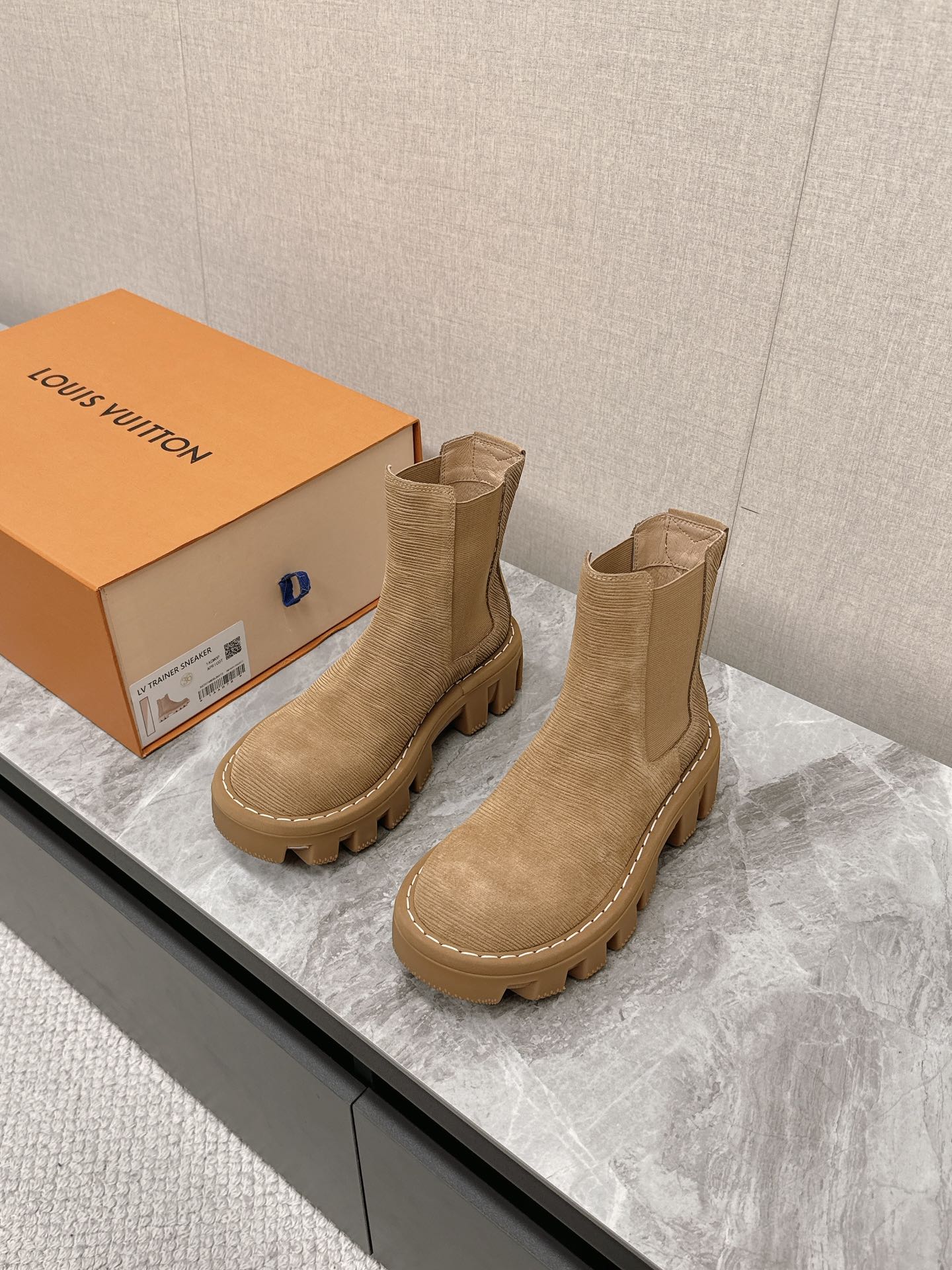 Male Basic Shoes M-s