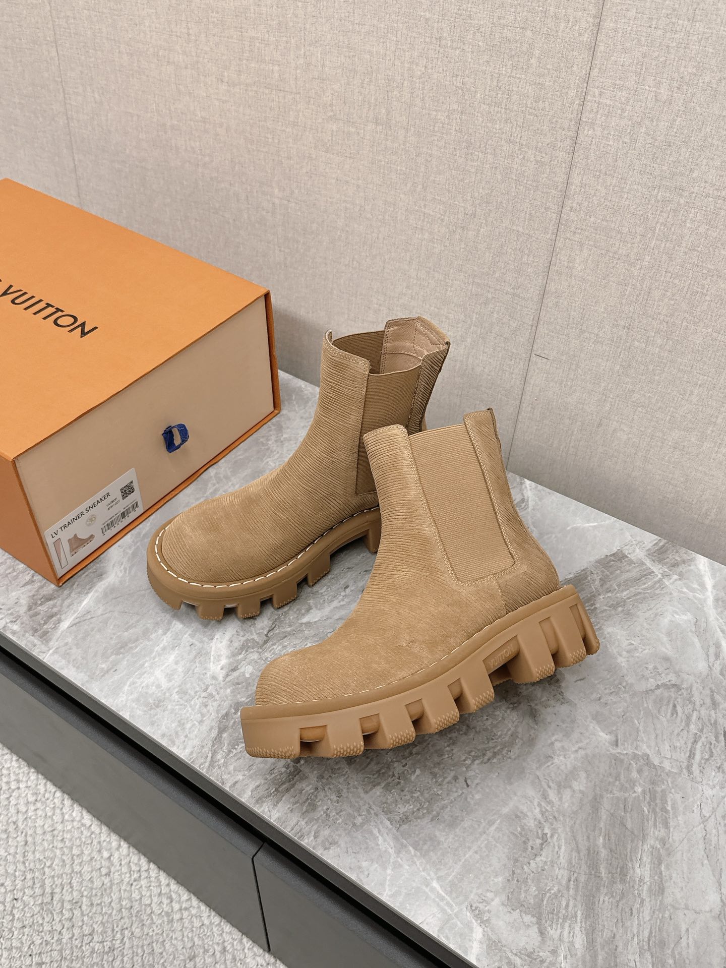 Male Basic Shoes M-s