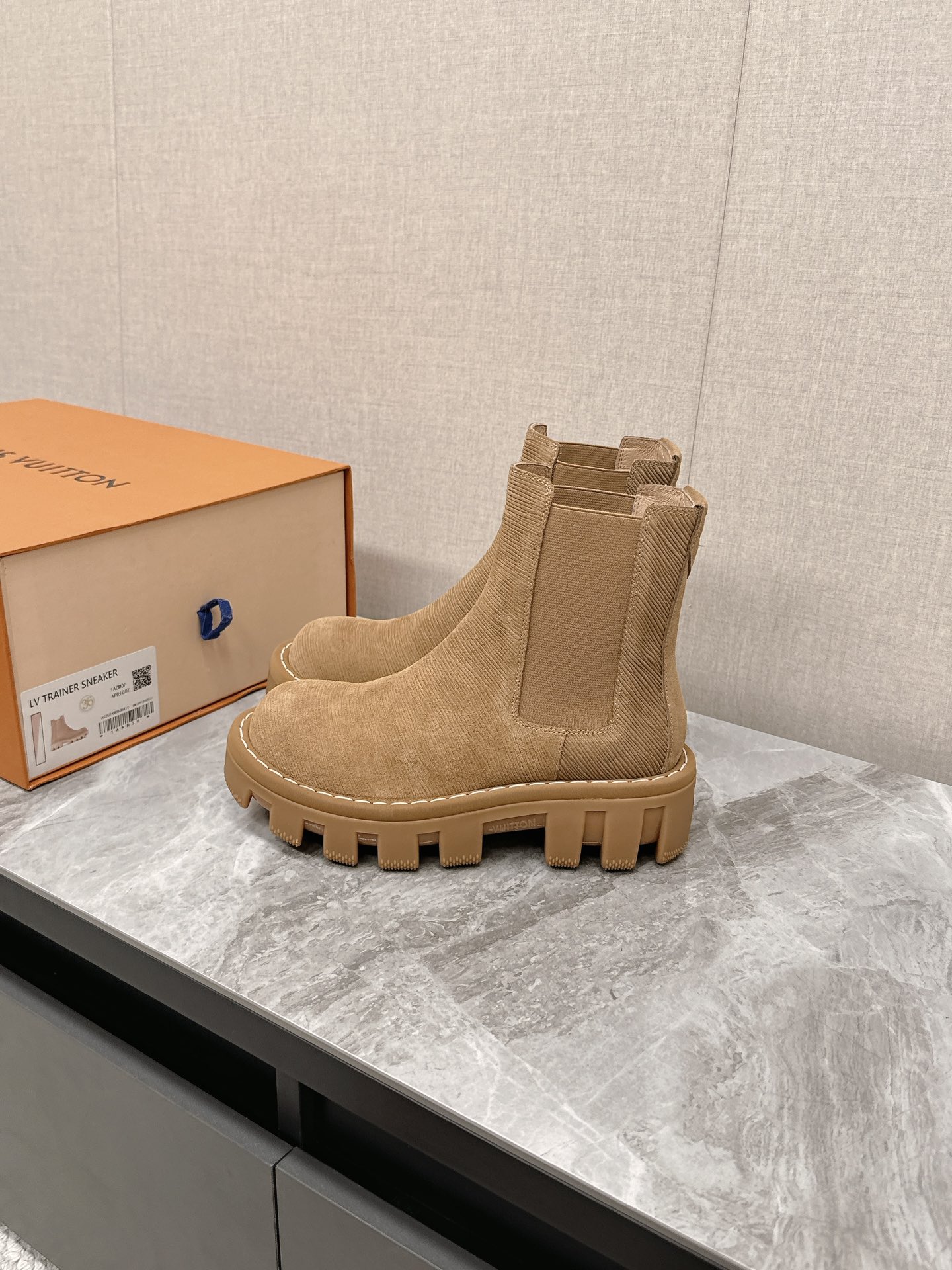 Male Basic Shoes M-s