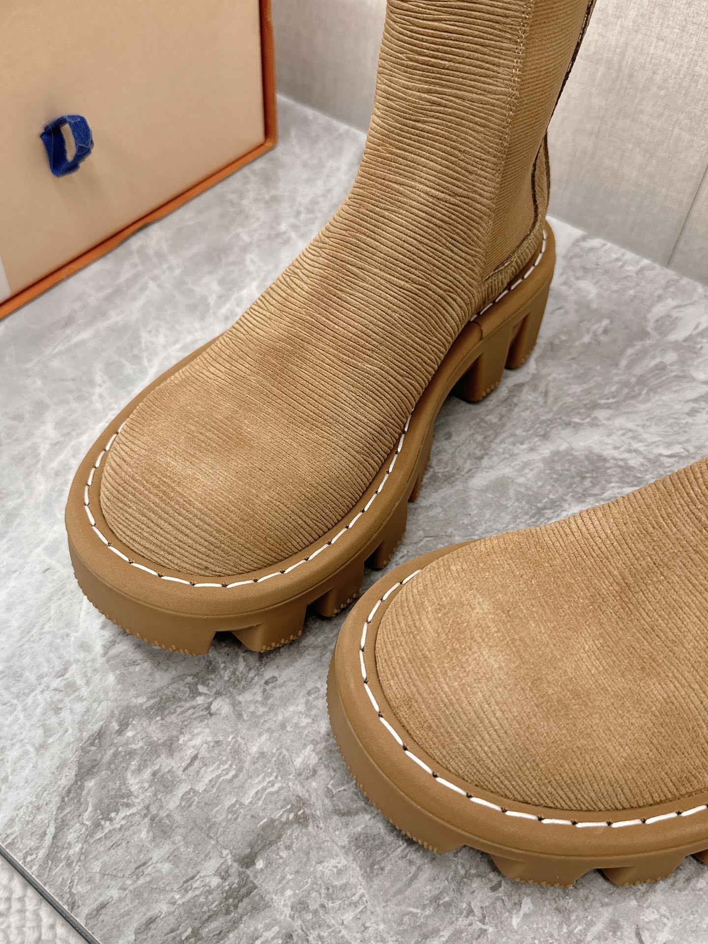Male Basic Shoes M-s