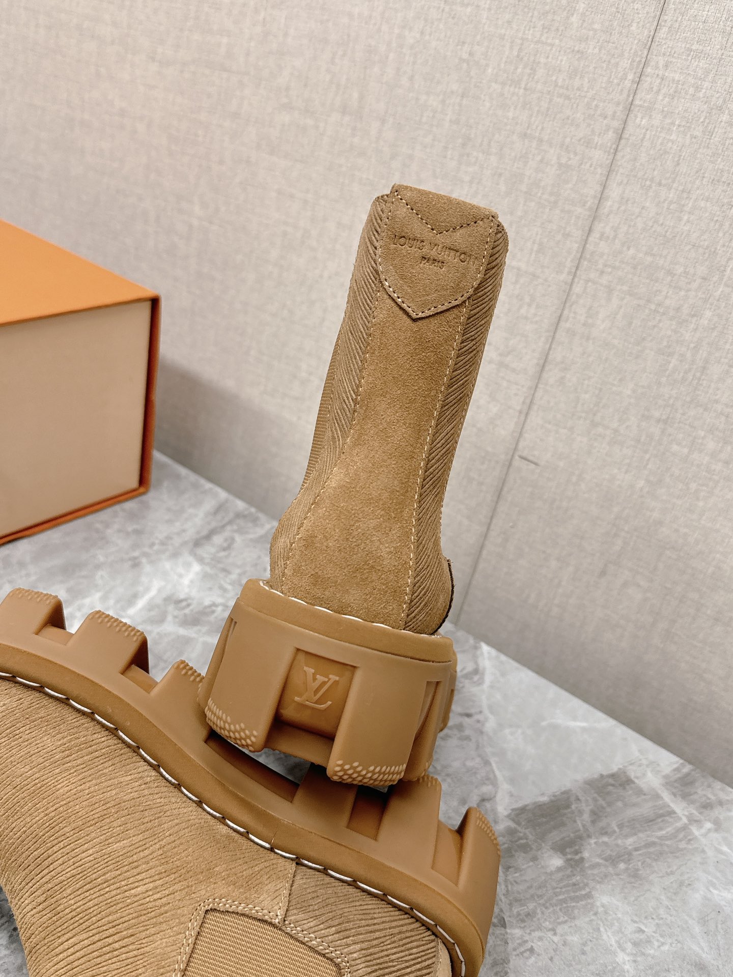 Male Basic Shoes M-s