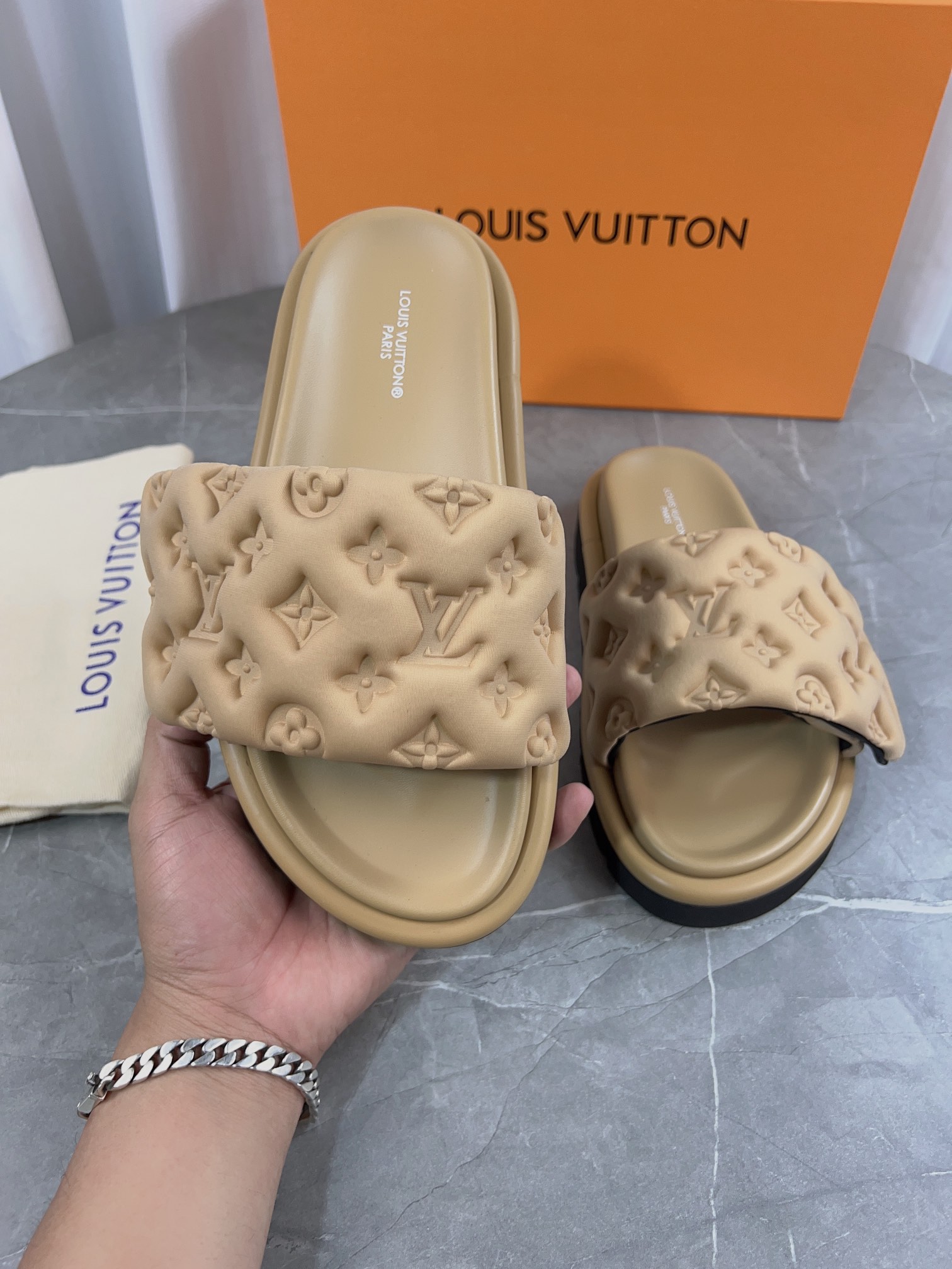 Louis Vuitton Sandals M-l-s