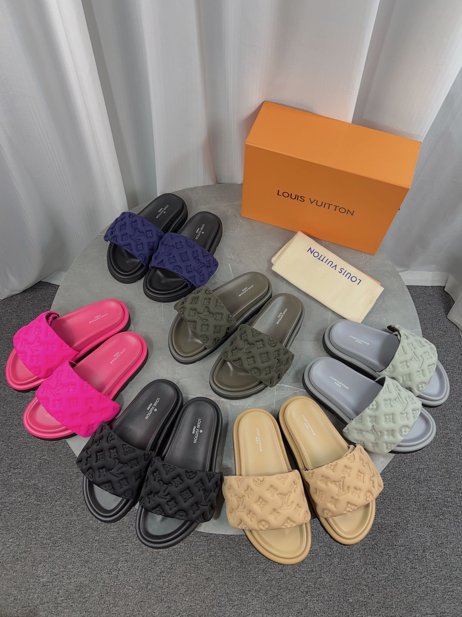 Louis Vuitton Sandals M-l-s