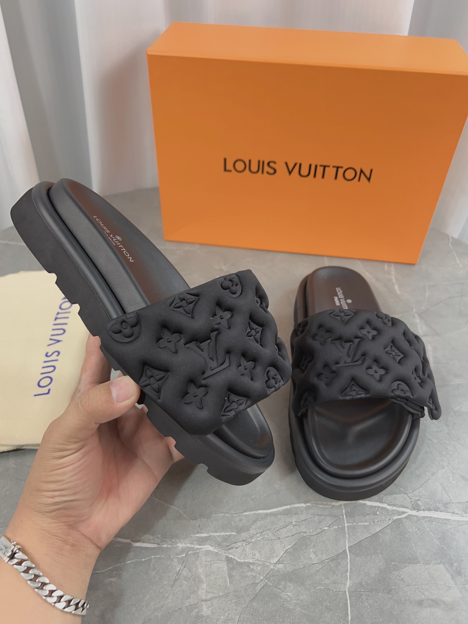Louis Vuitton Sandals M-l-s