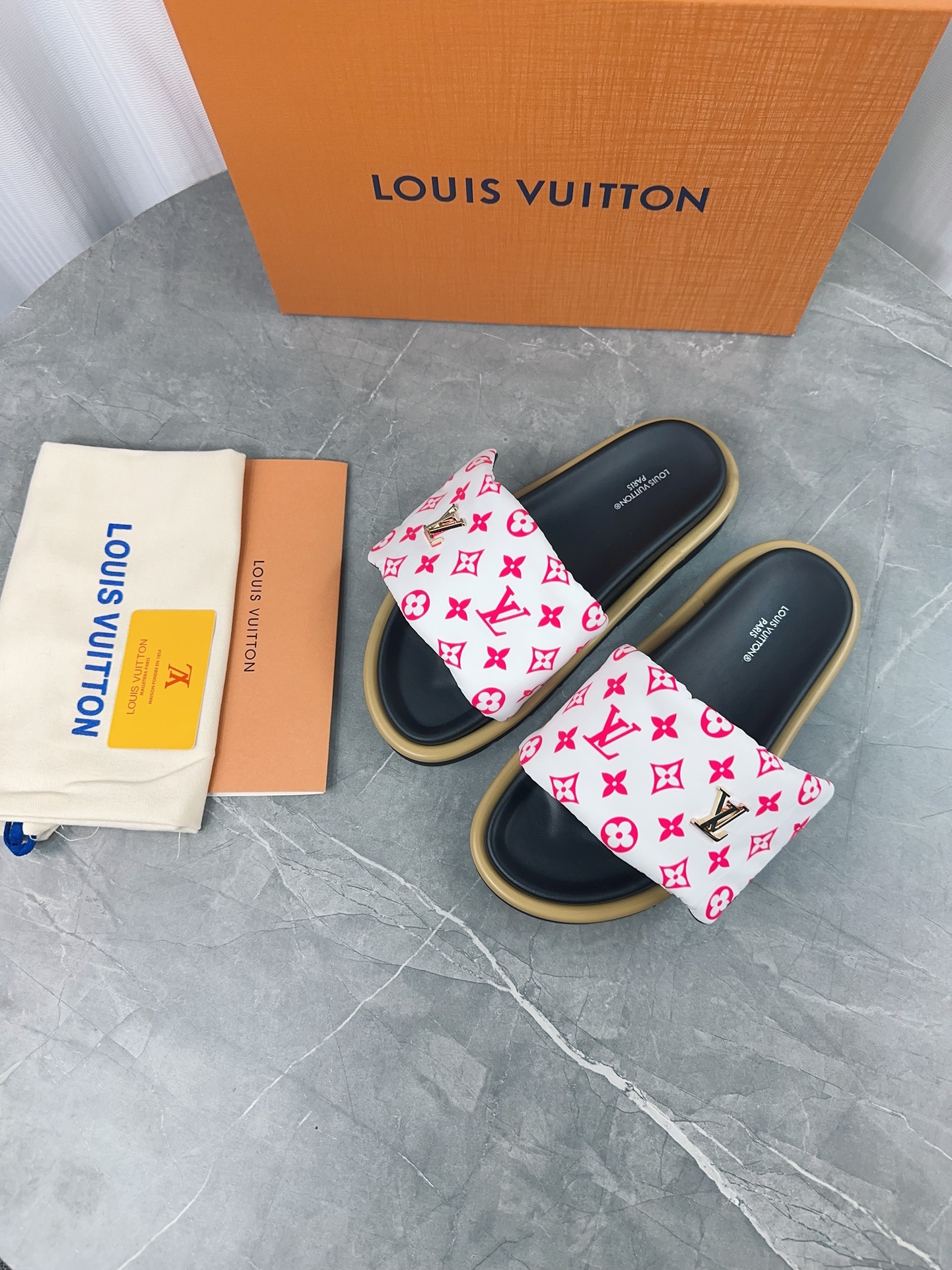Louis Vuitton Sandals M-l-s