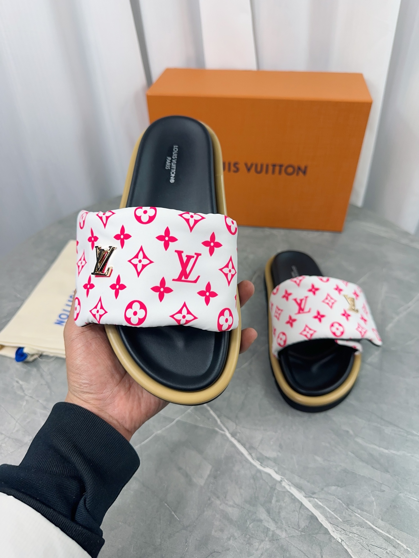 Louis Vuitton Sandals M-l-s