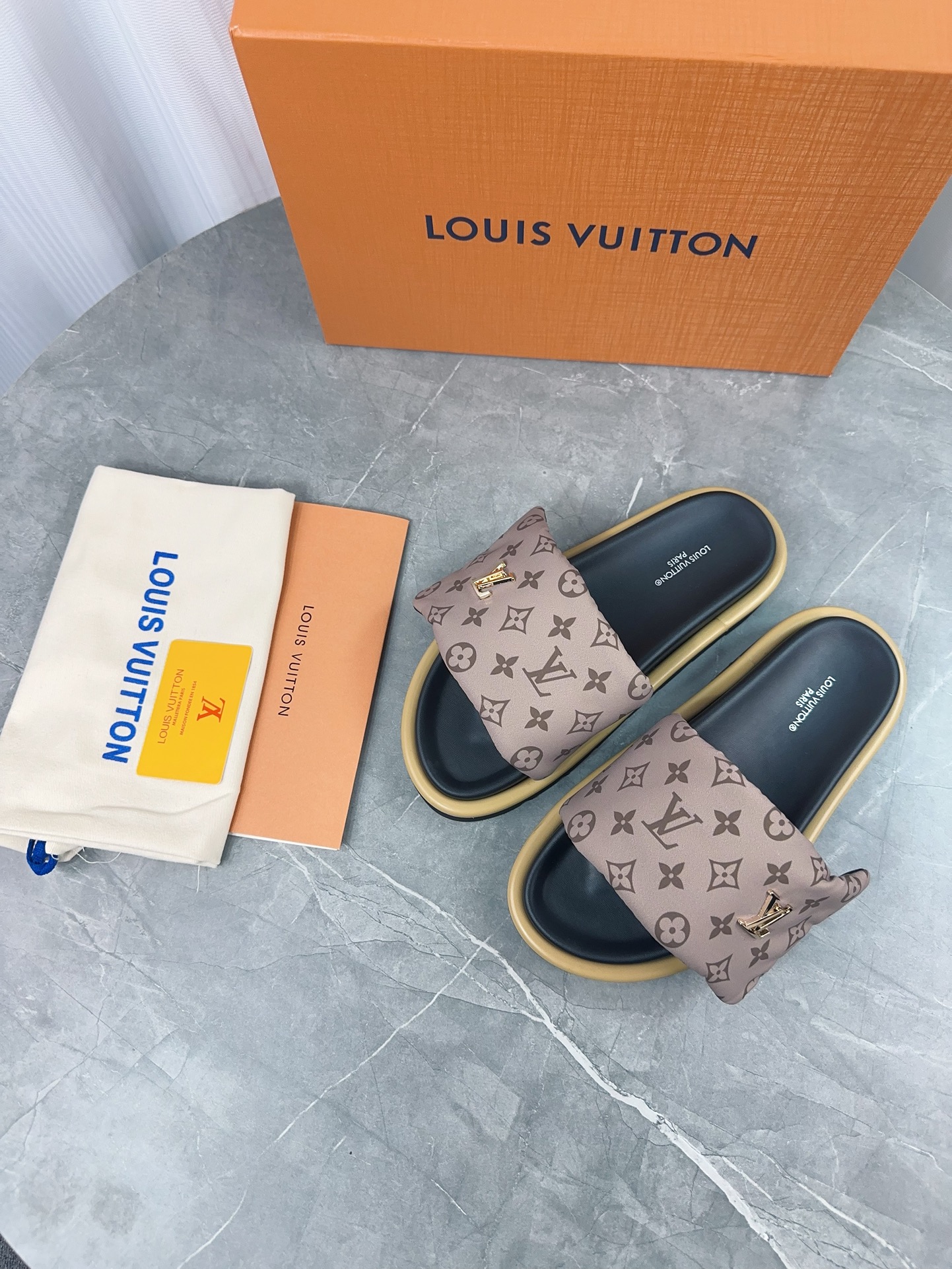 Louis Vuitton Sandals M-l-s