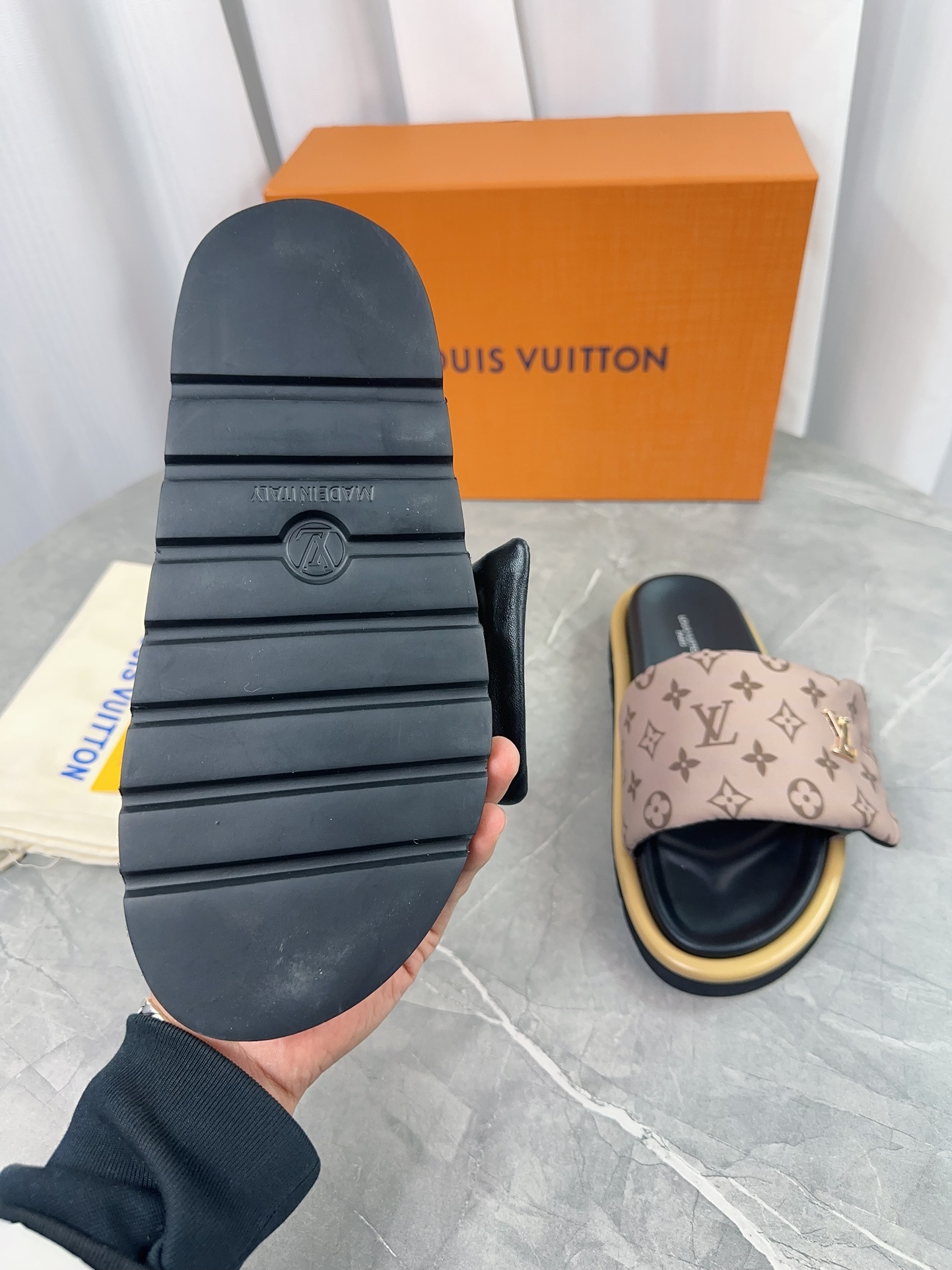 Louis Vuitton Sandals M-l-s