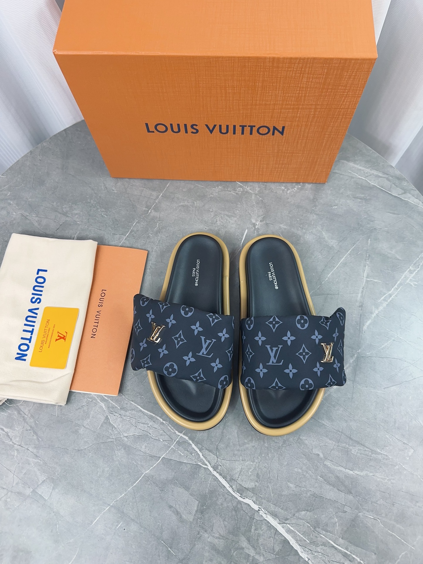 Louis Vuitton Sandals M-l-s