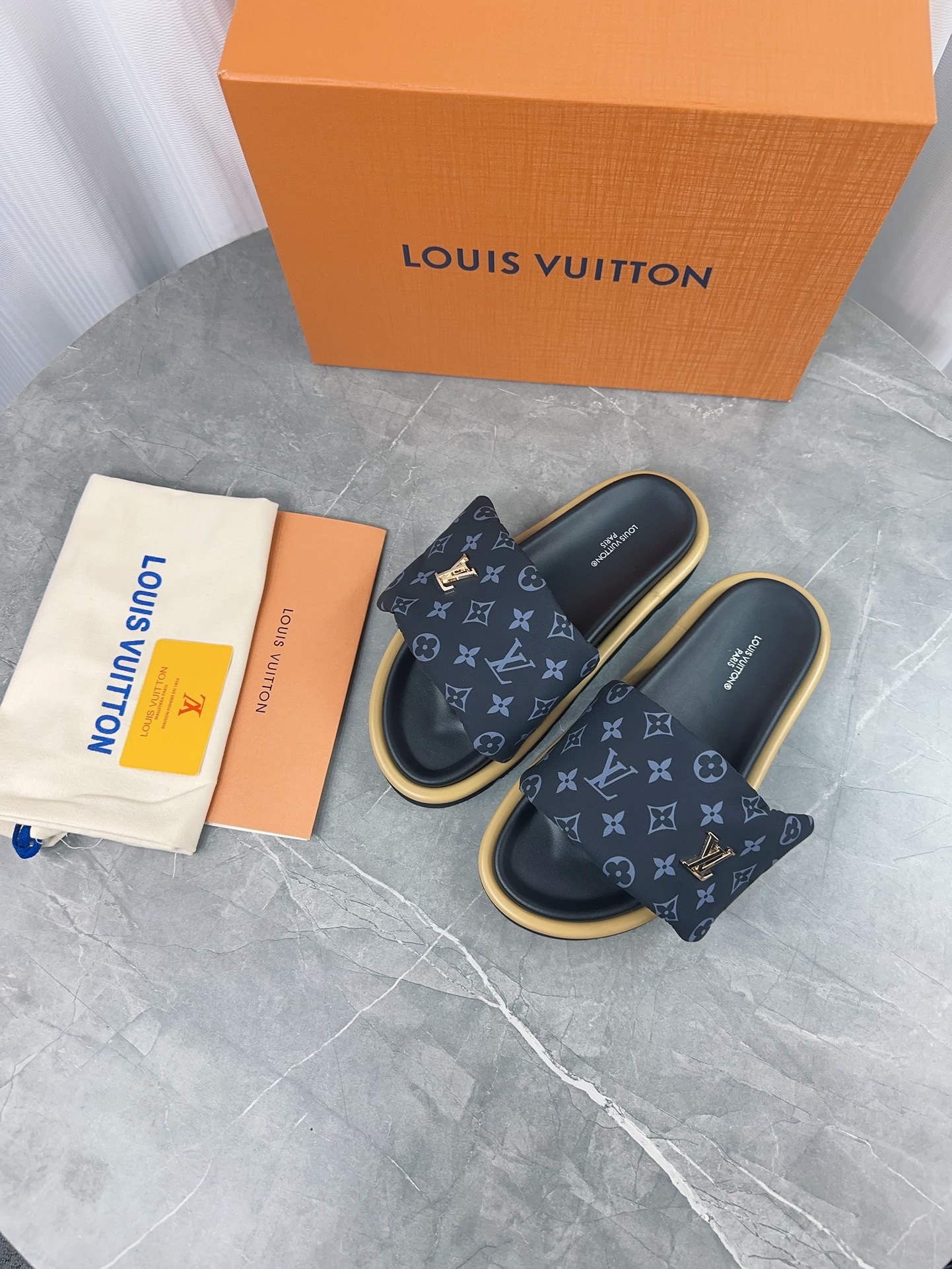 Louis Vuitton Sandals M-l-s