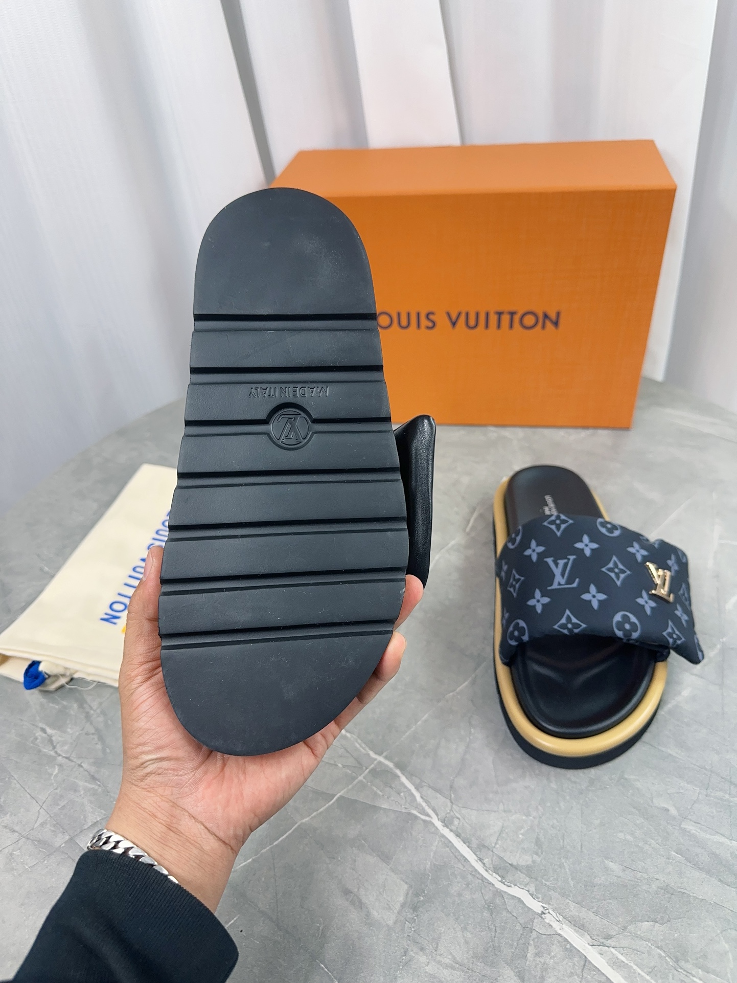 Louis Vuitton Sandals M-l-s