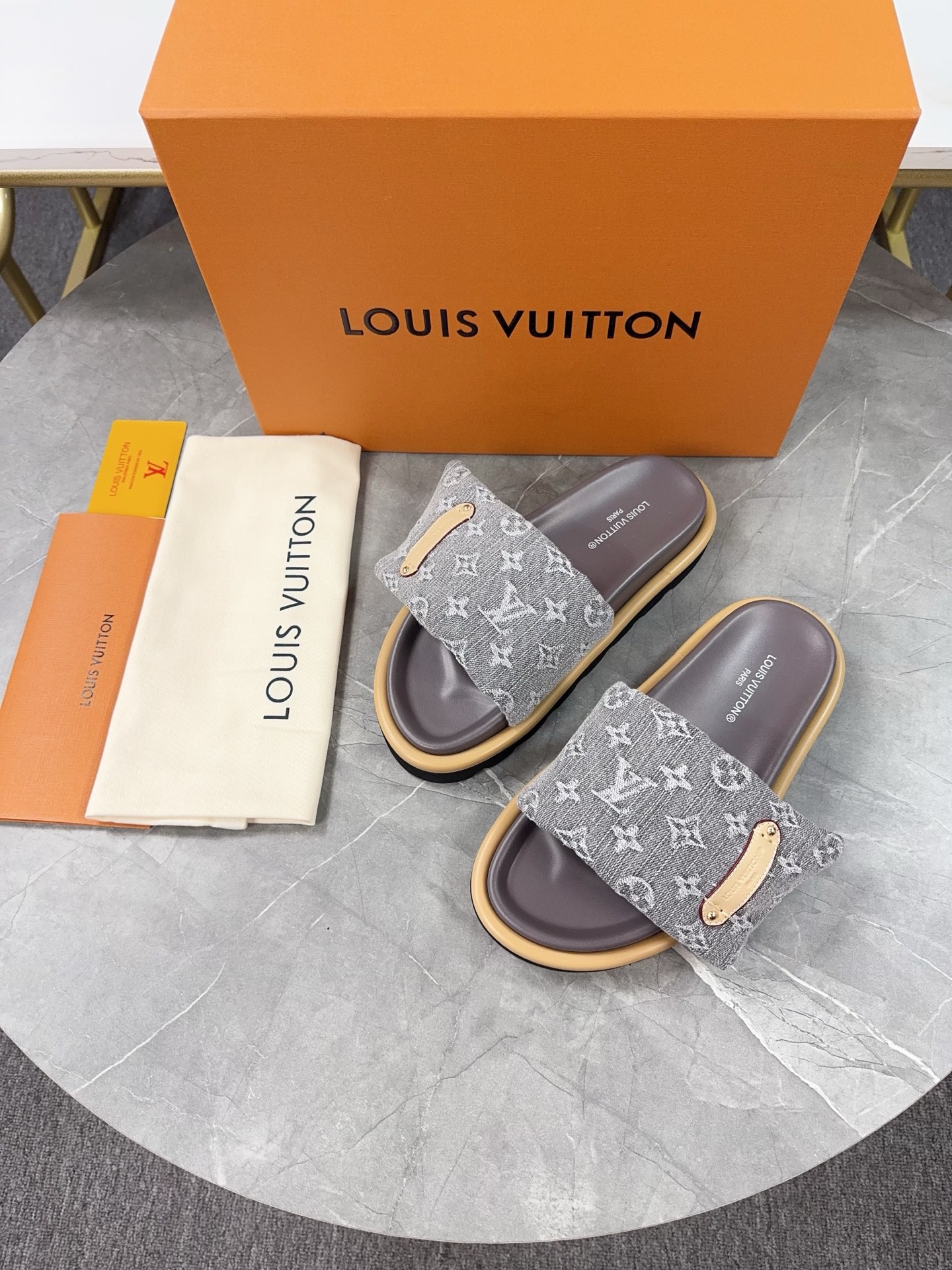 Louis Vuitton Sandals M-l-s
