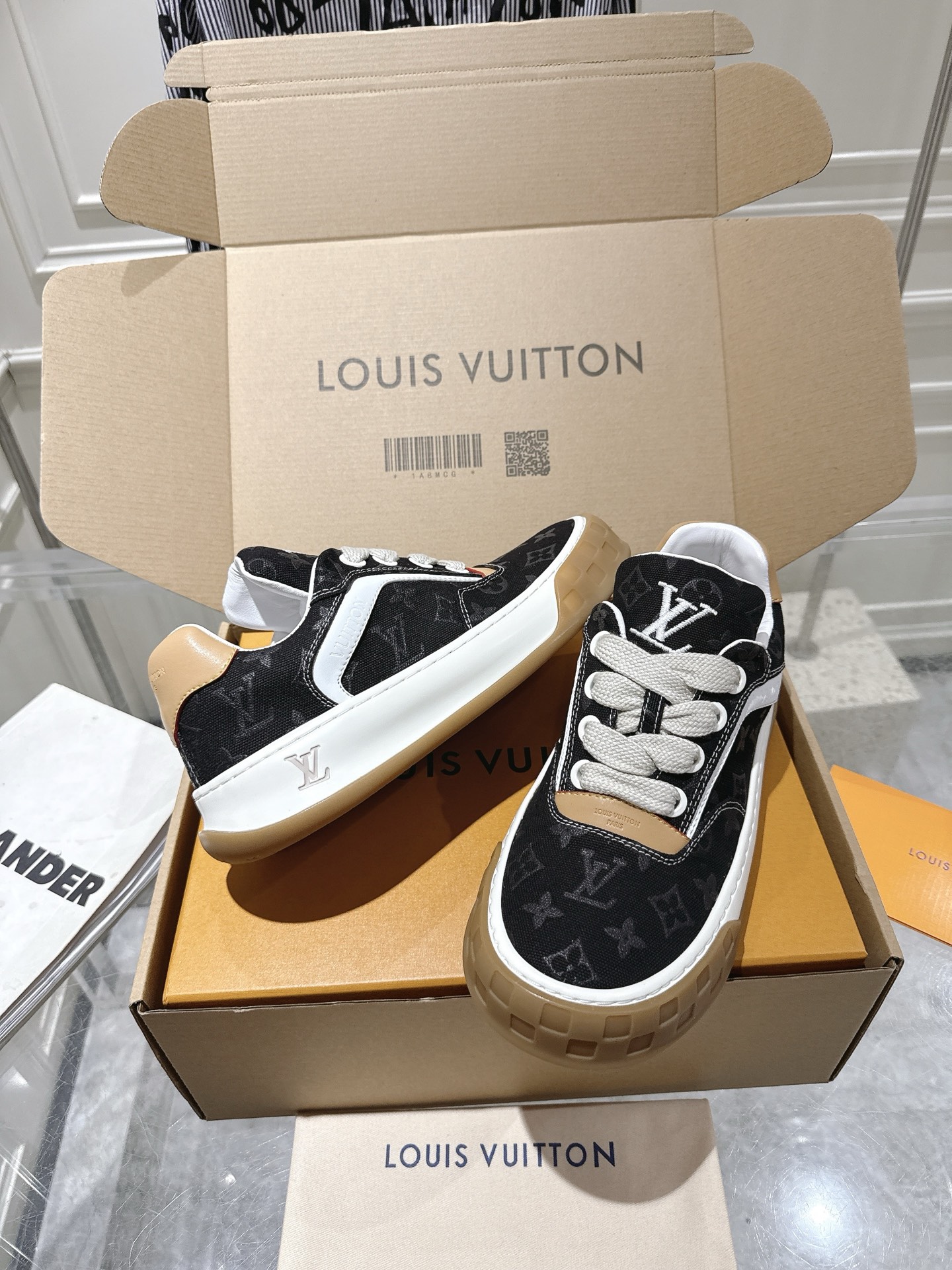 Louis Vuitton Male Basic Shoes L-s