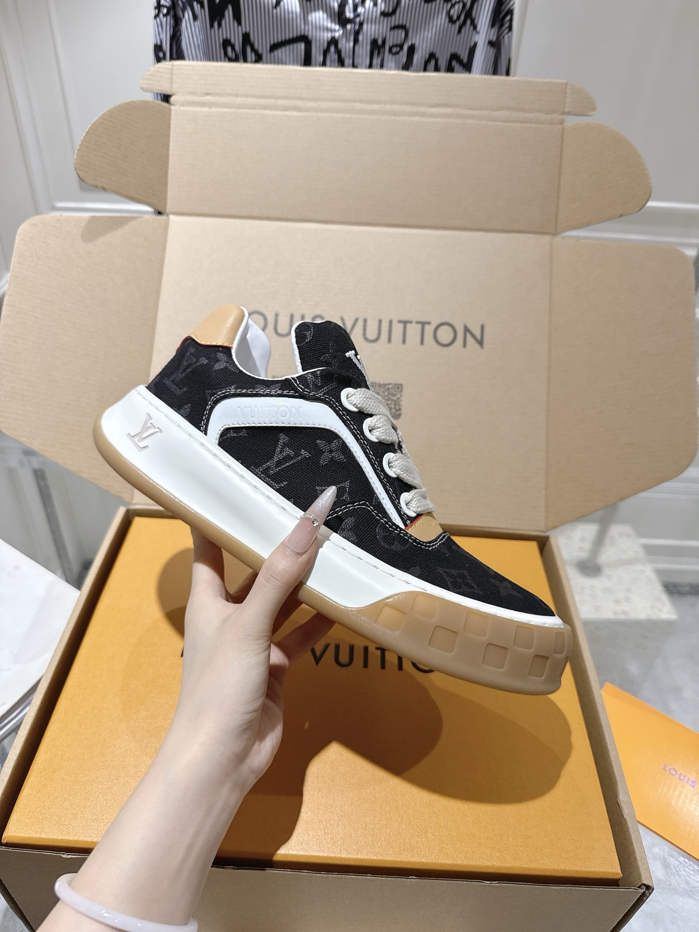 Louis Vuitton Male Basic Shoes L-s