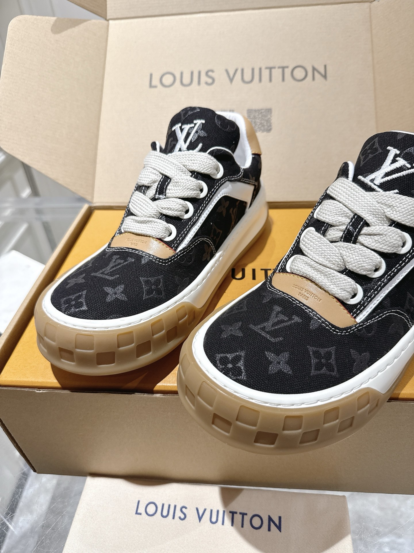 Louis Vuitton Male Basic Shoes L-s