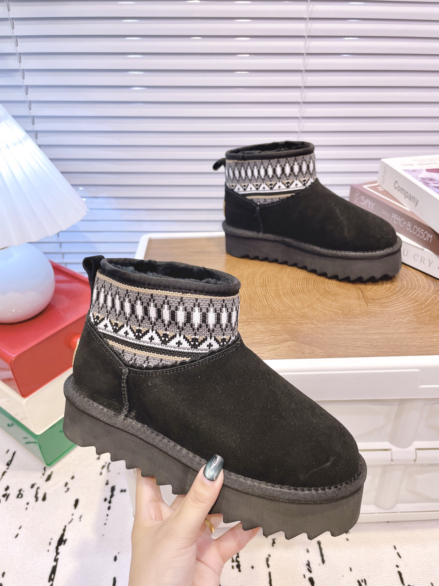 Boots Black