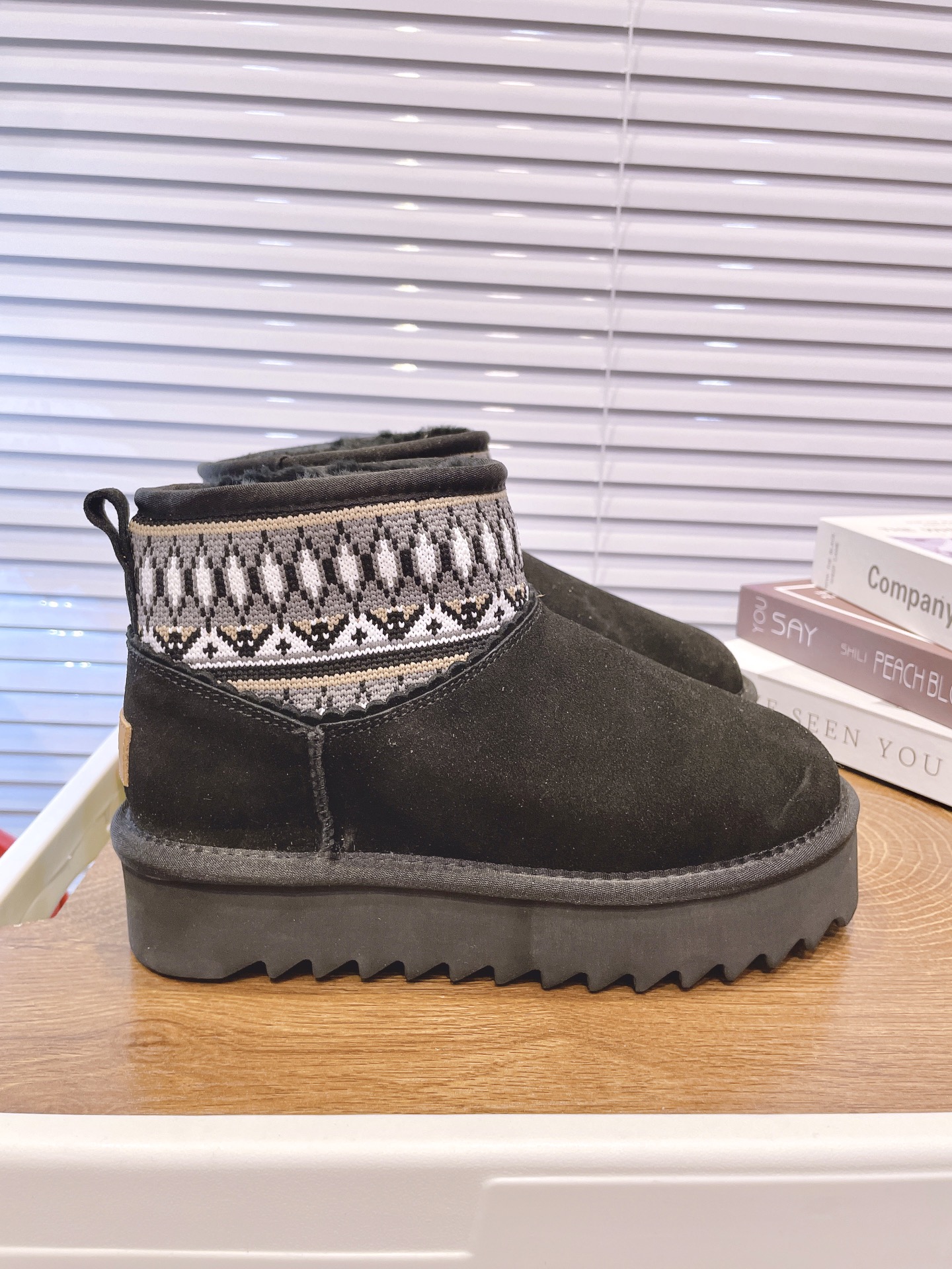 Boots Black