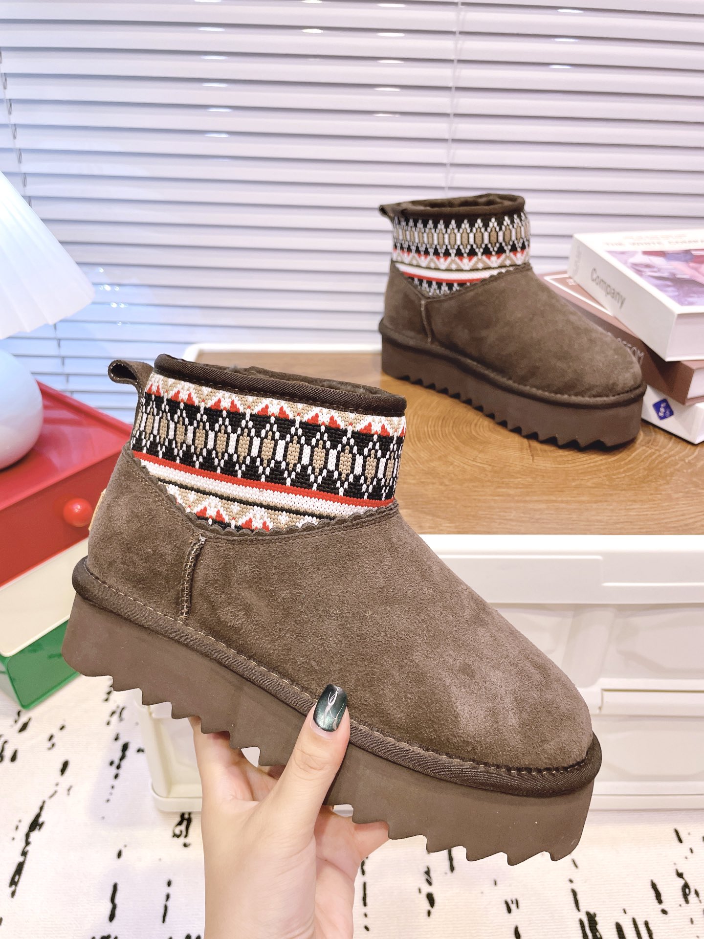Boots Brown