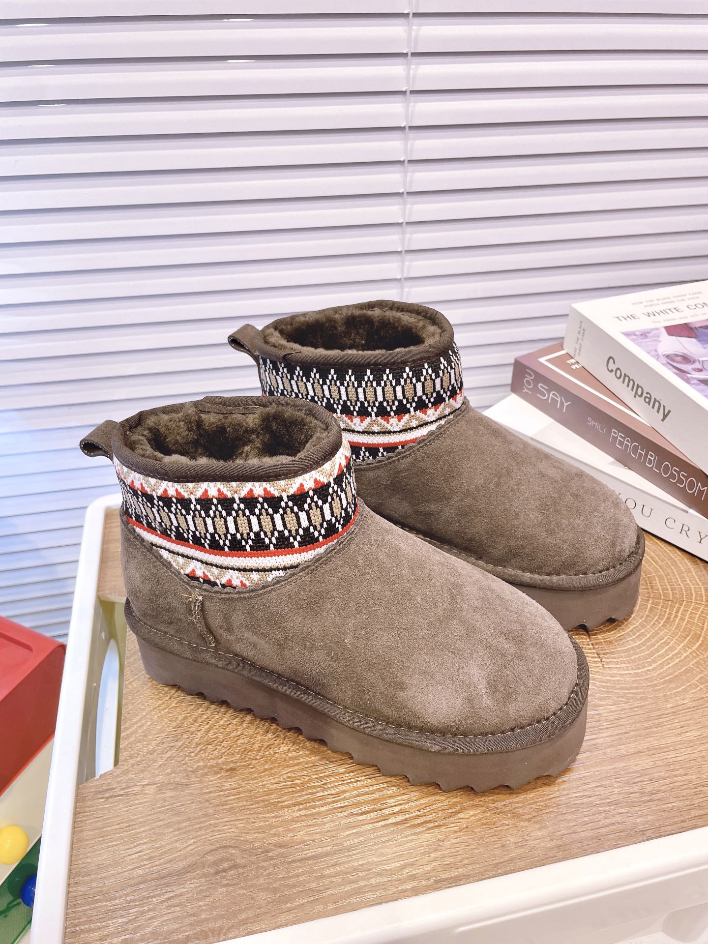 Boots Brown