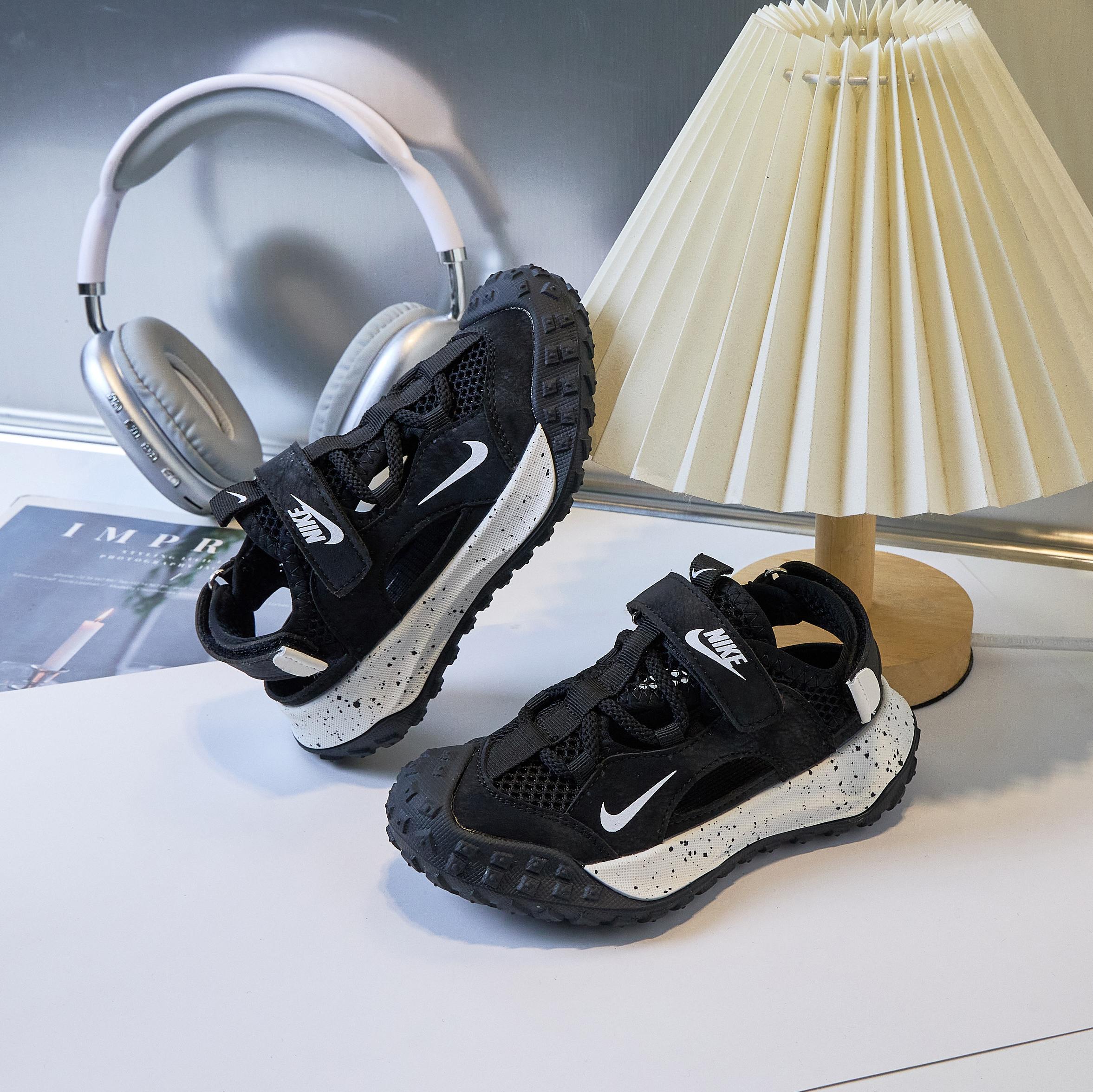 Nike Male Sandals Black Breathable 37
