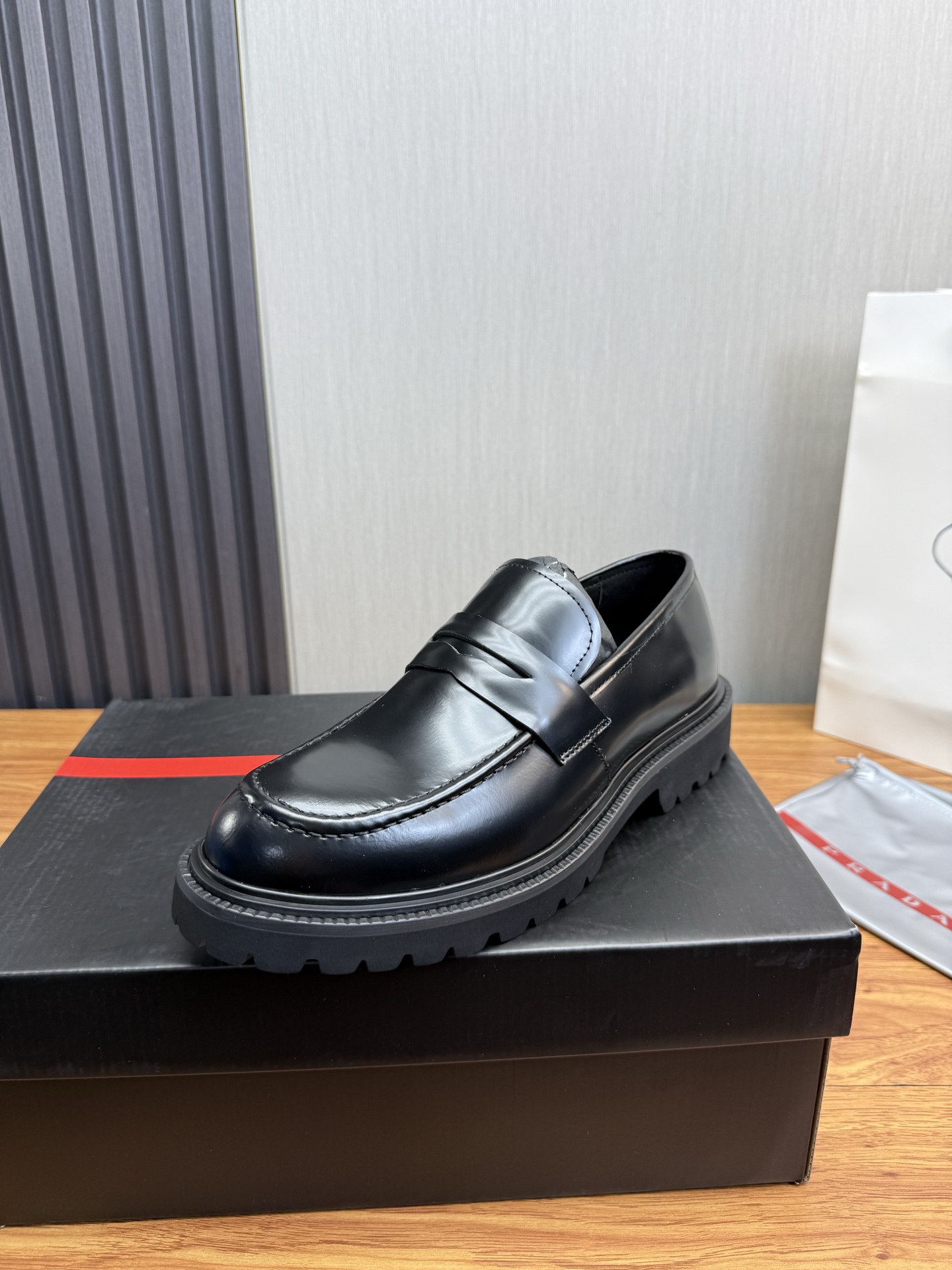Male Leather Shoes Cow Leather Lightweight