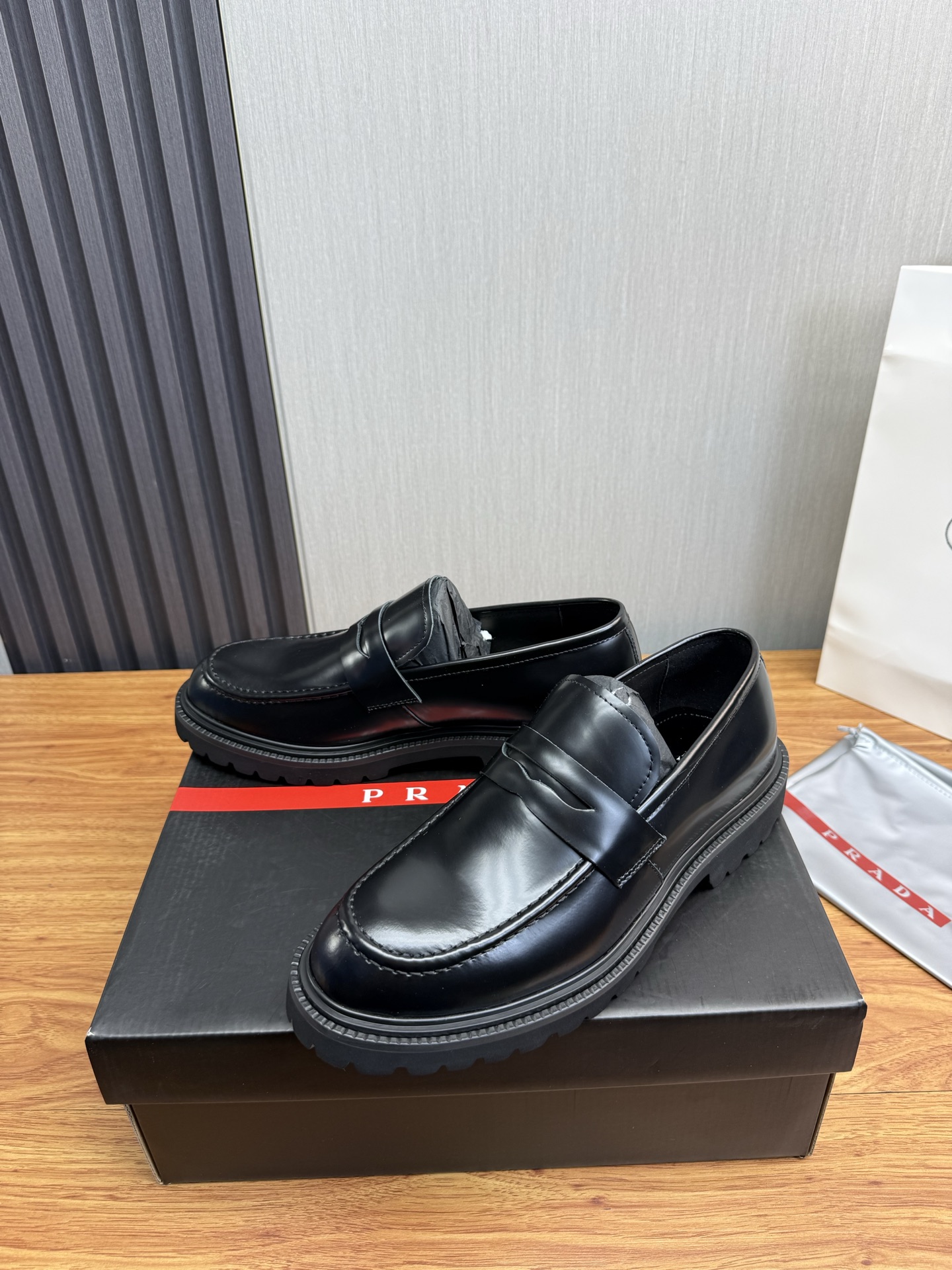 Male Leather Shoes Cow Leather Lightweight