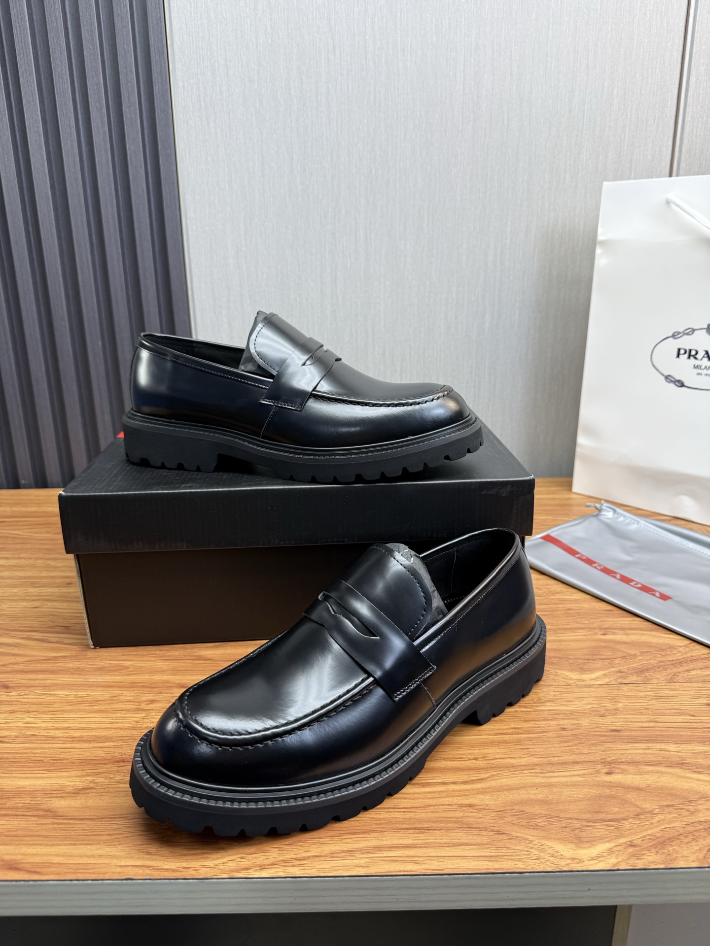 Male Leather Shoes Cow Leather Lightweight