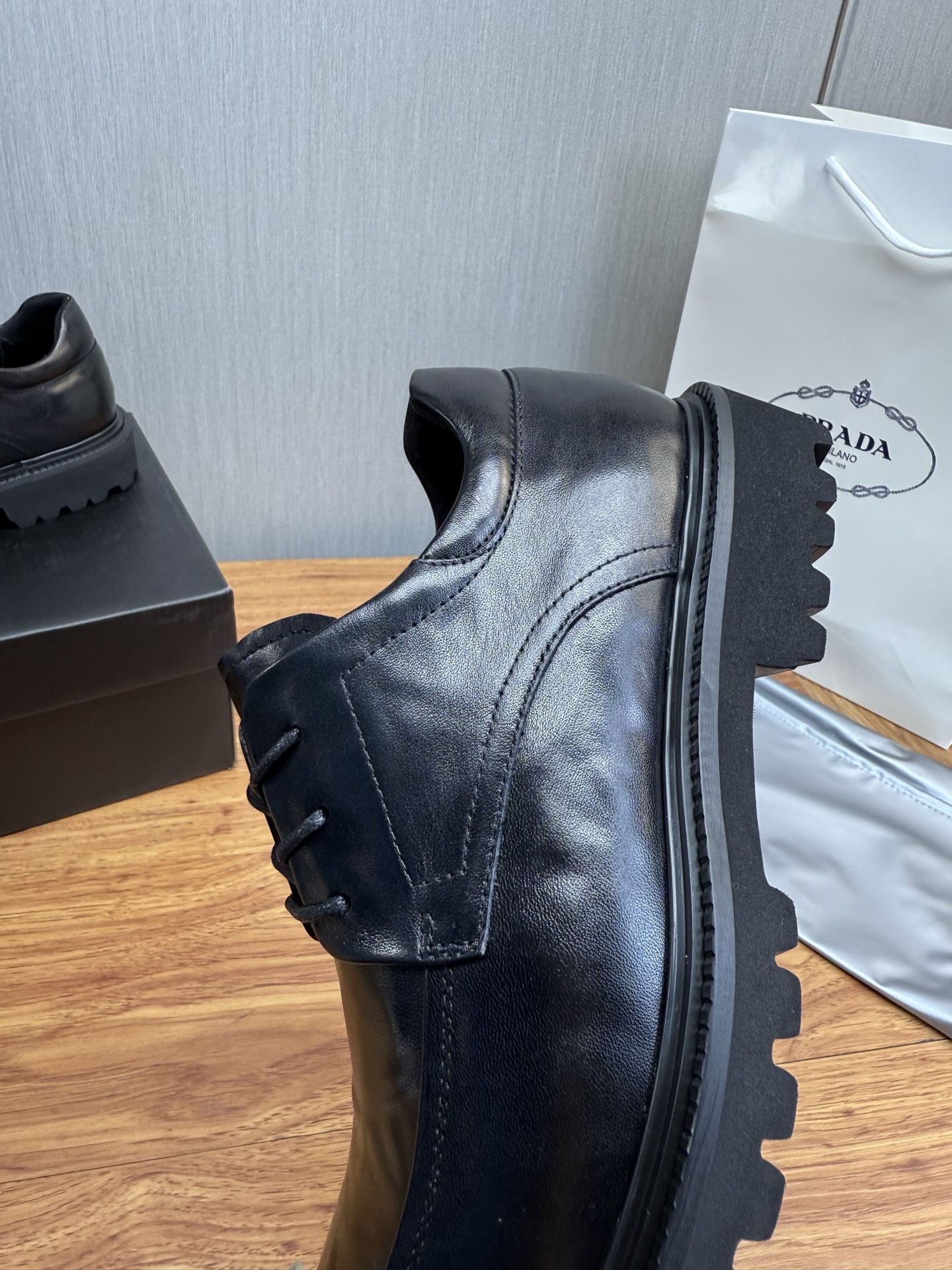 Male Leather Shoes Cow Leather Lightweight