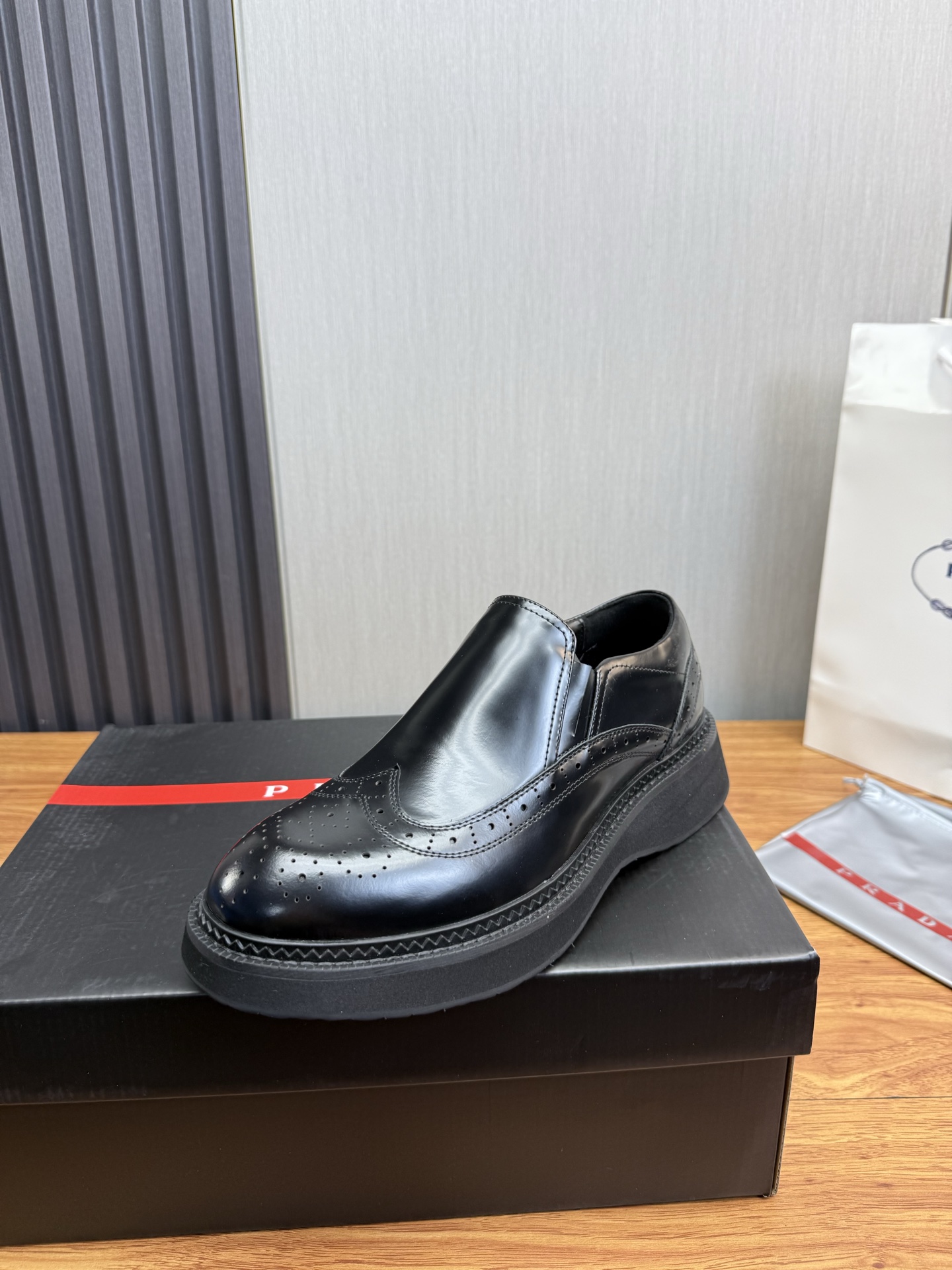 Male Leather Shoes Cow Leather Lightweight