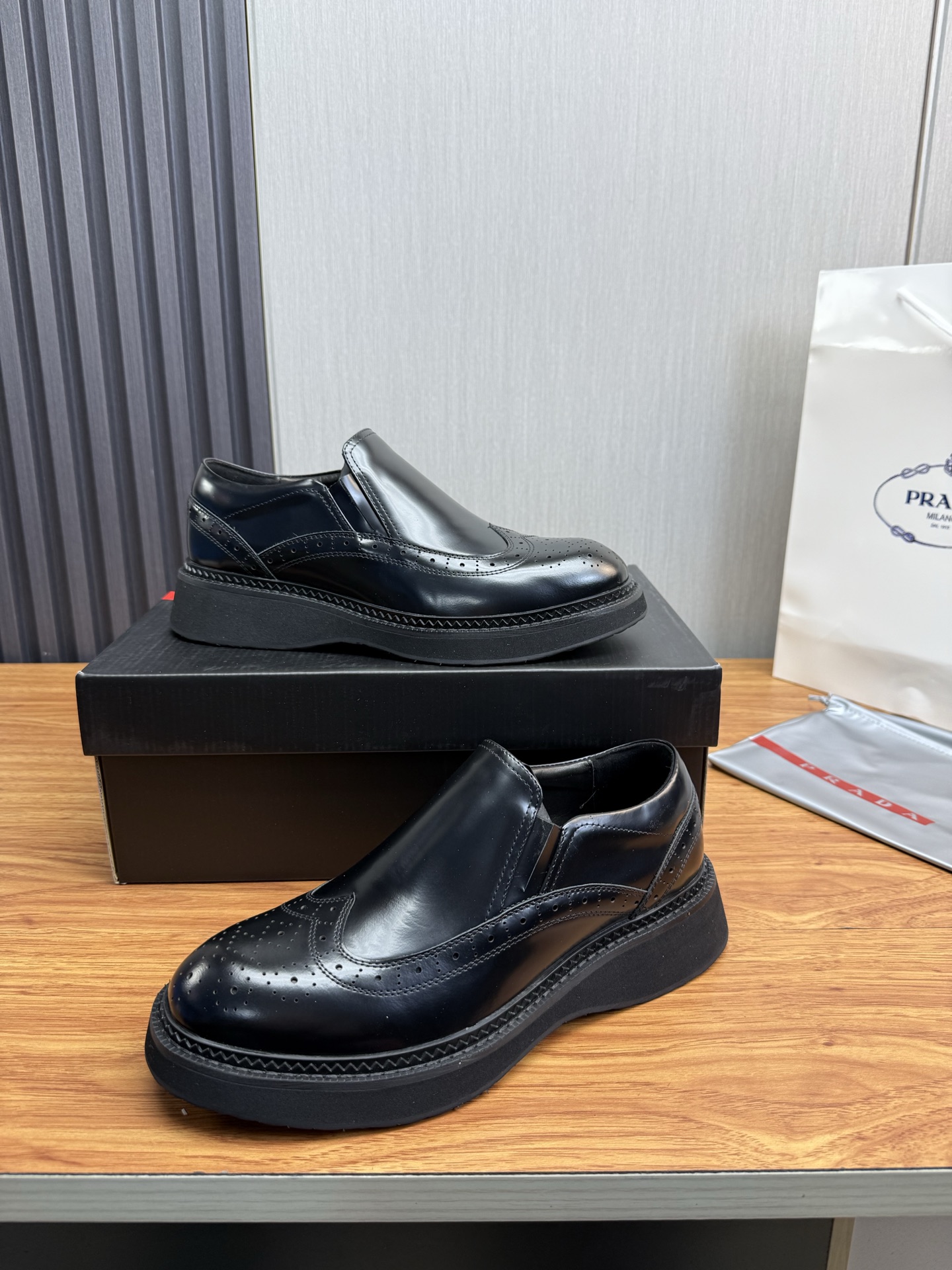 Male Leather Shoes Cow Leather Lightweight
