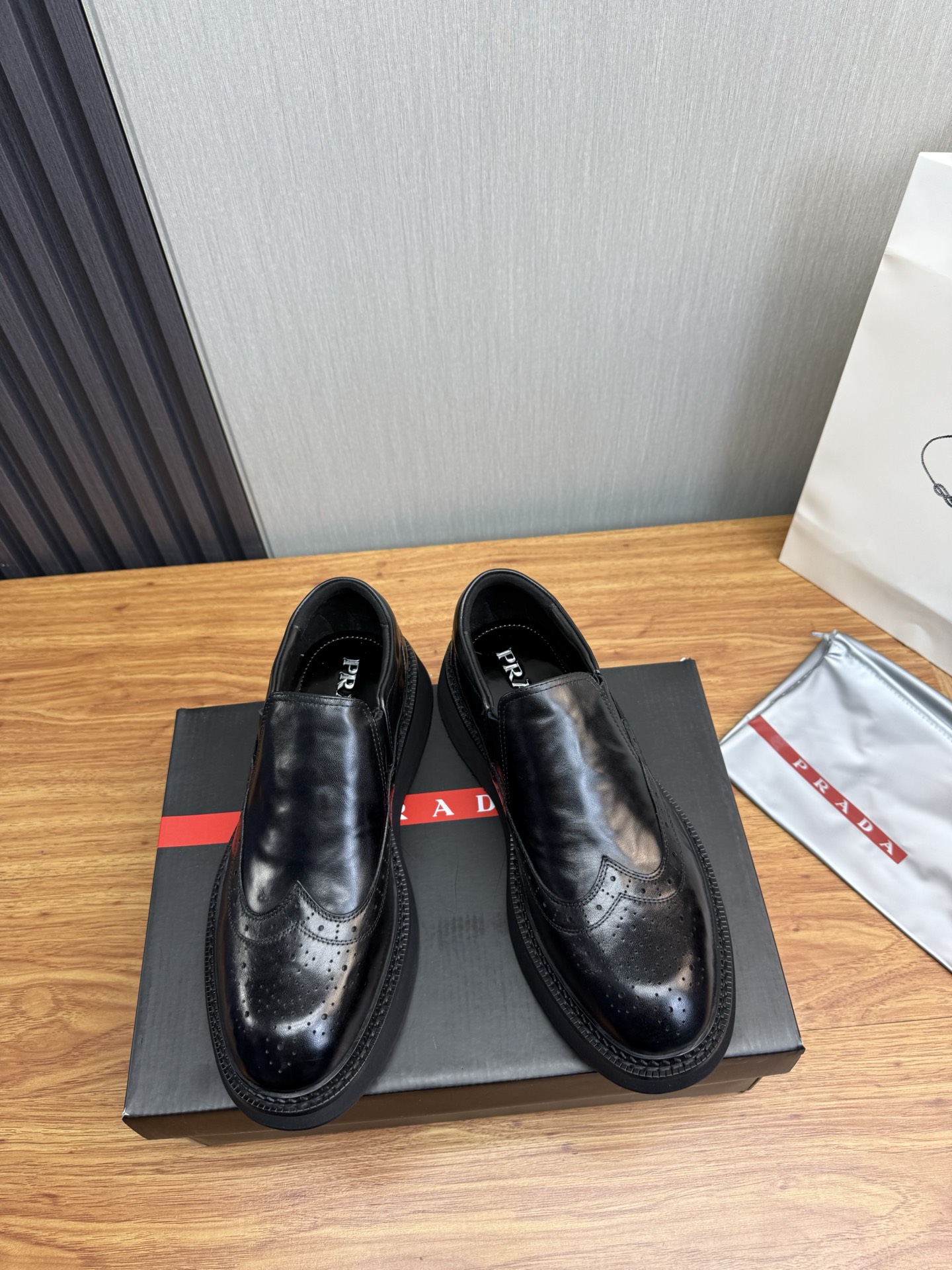 Male Leather Shoes Cow Leather Lightweight