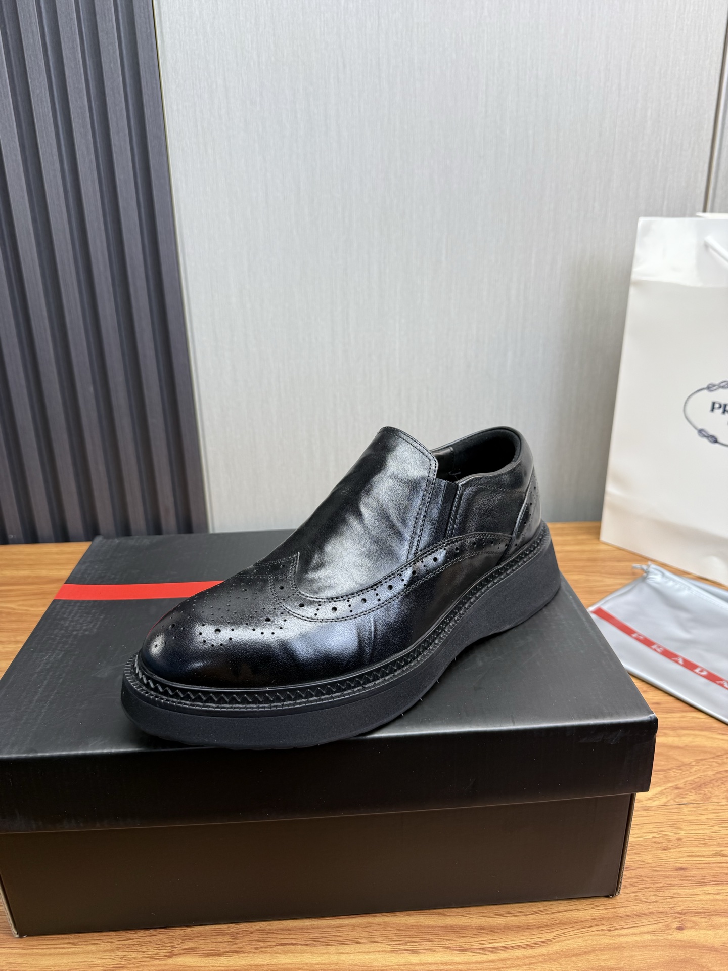 Male Leather Shoes Cow Leather Lightweight