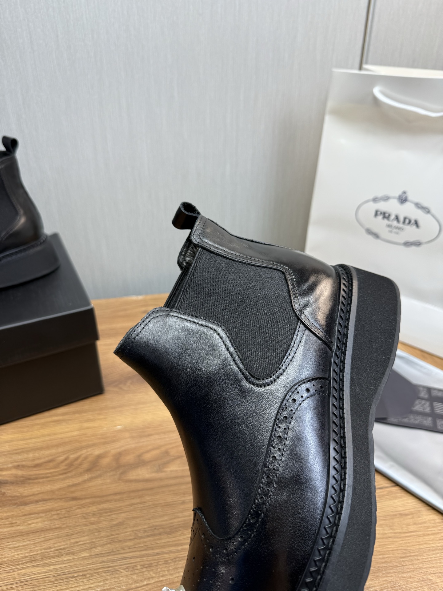 Male Leather Shoes Cow Leather Lightweight