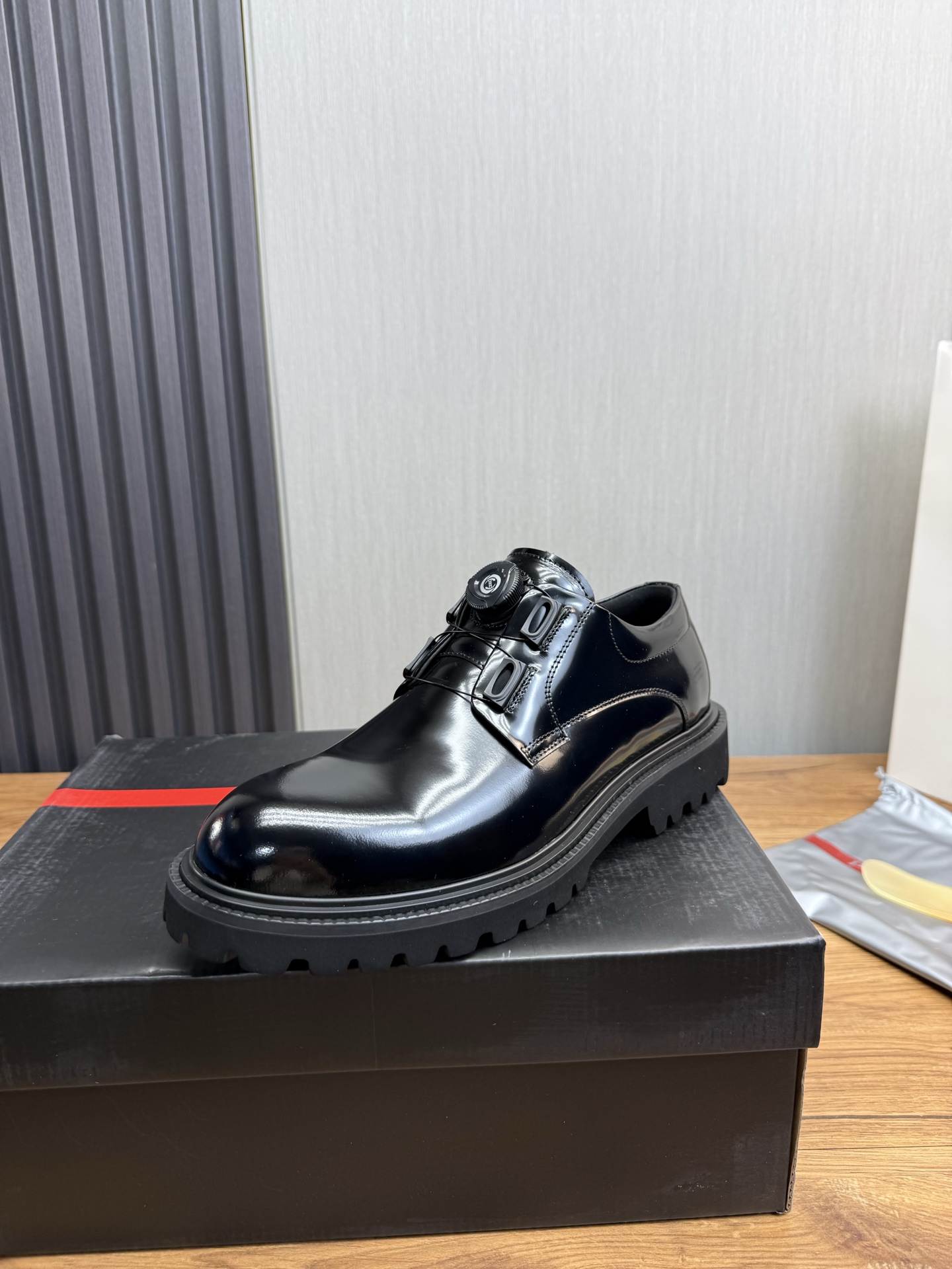 Male Leather Shoes Cow Leather Lightweight