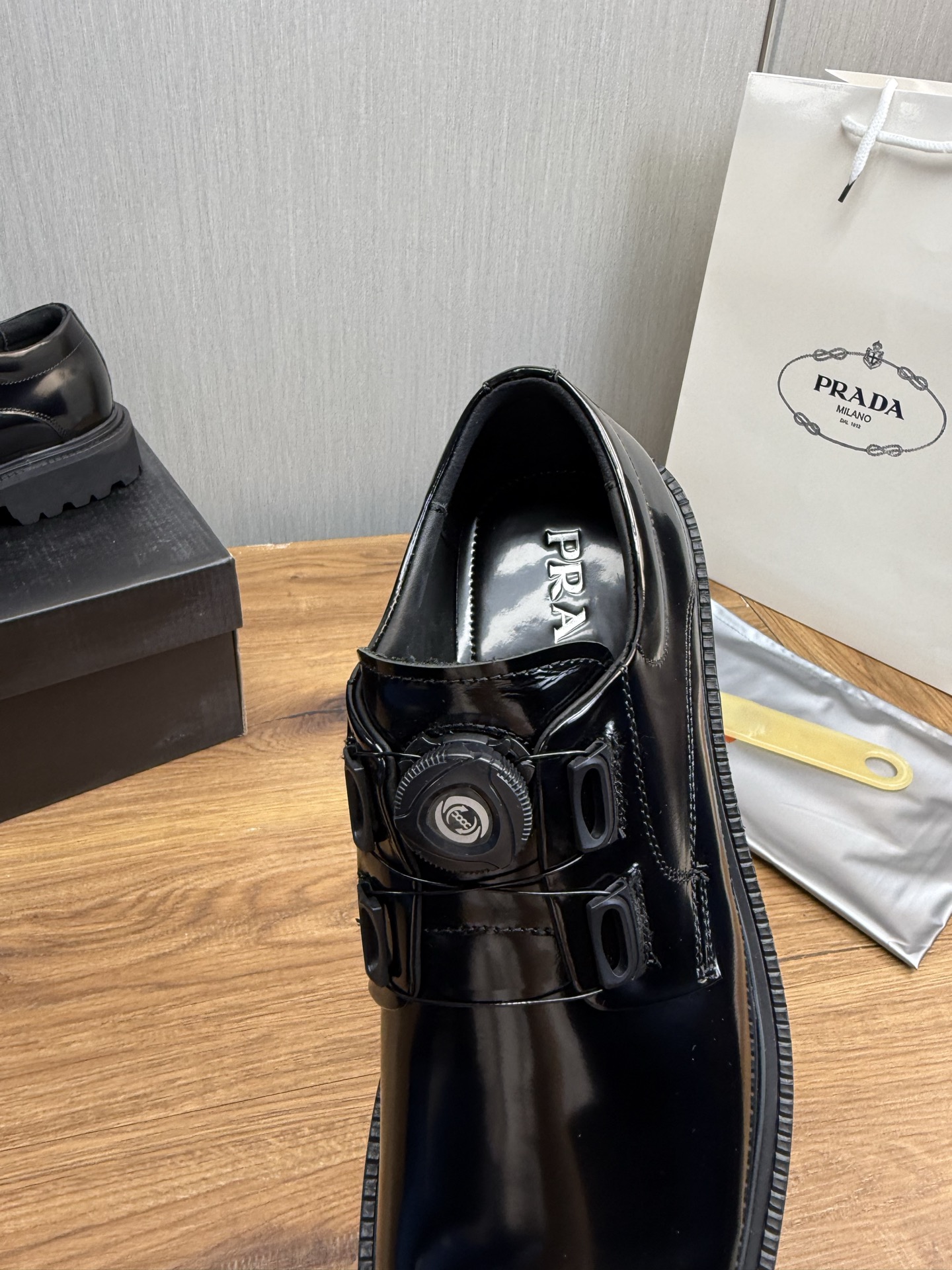 Male Leather Shoes Cow Leather Lightweight