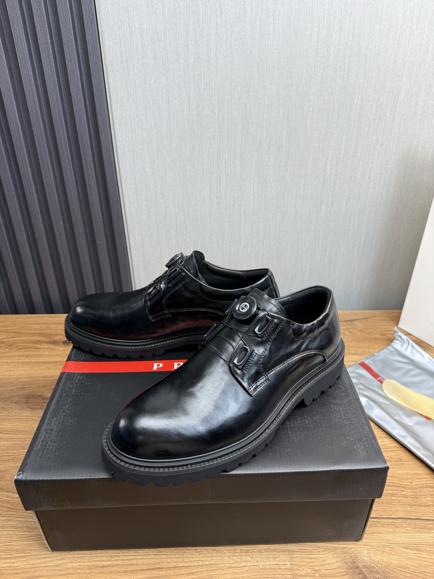 Male Leather Shoes Cow Leather Lightweight