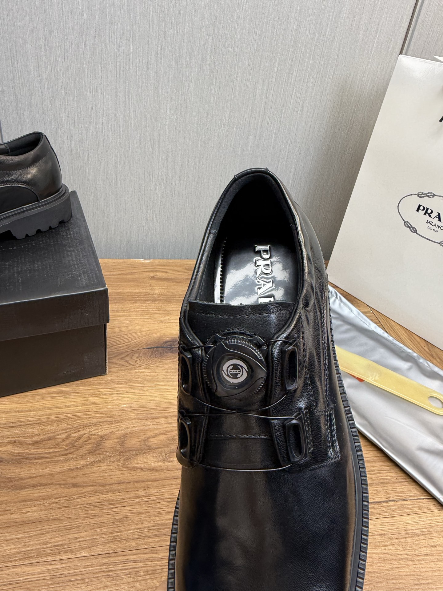 Male Leather Shoes Cow Leather Lightweight