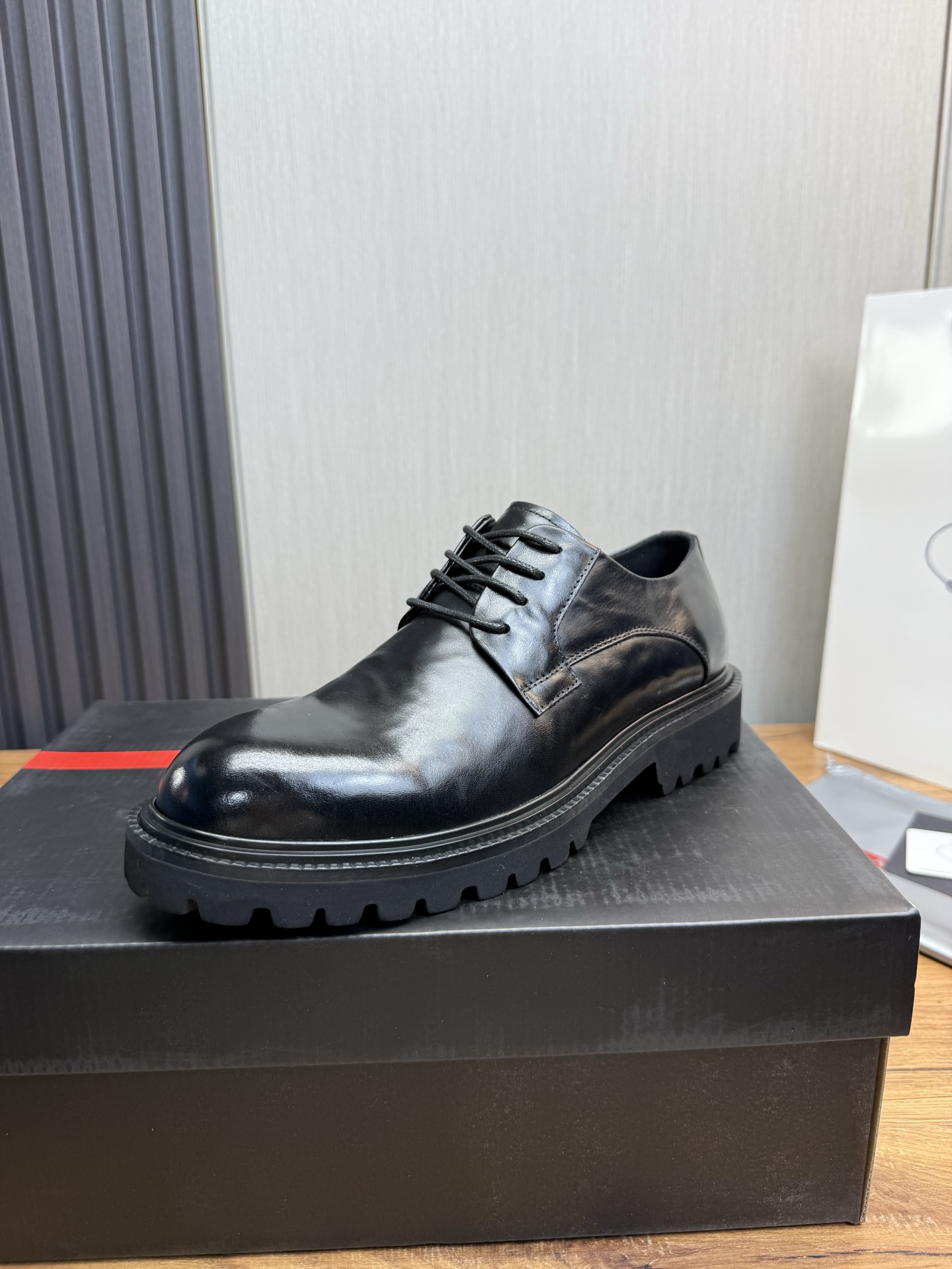 Male Leather Shoes Cow Leather Lightweight