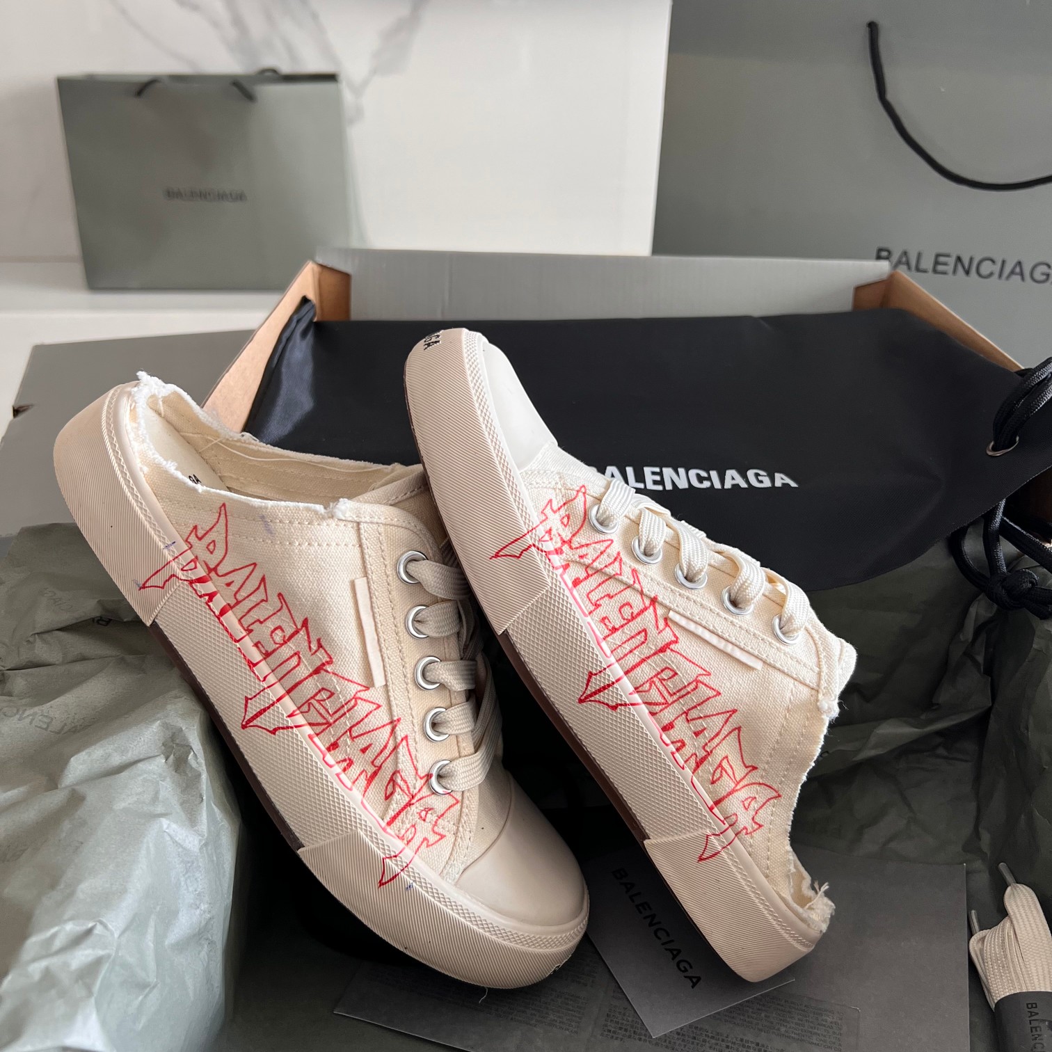 Balenciaga Basic Shoes L