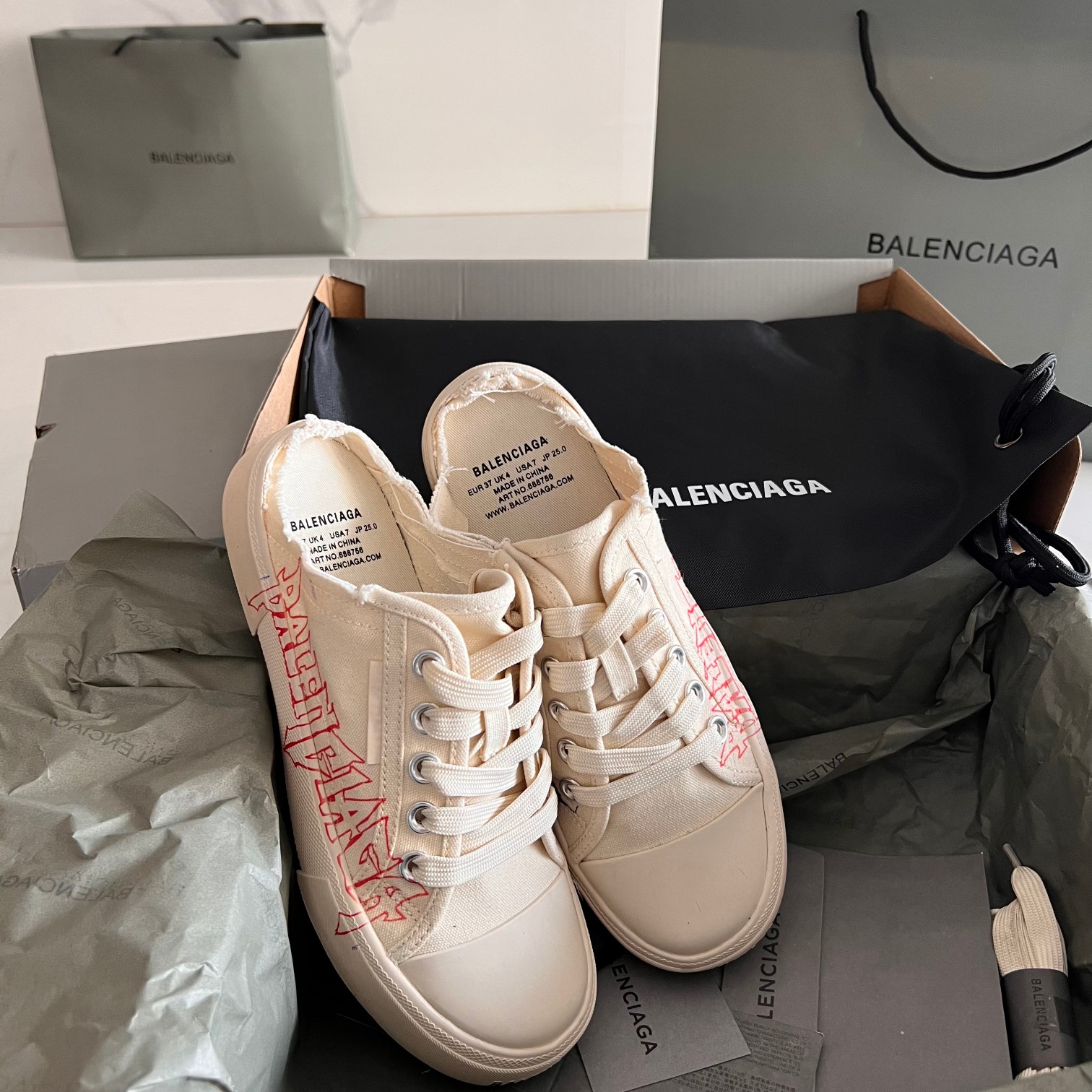 Balenciaga Basic Shoes L