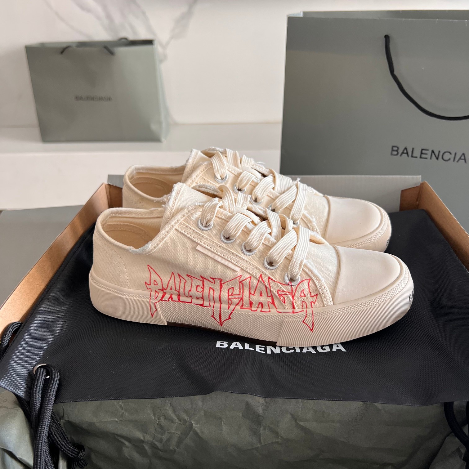 Balenciaga Basic Shoes L