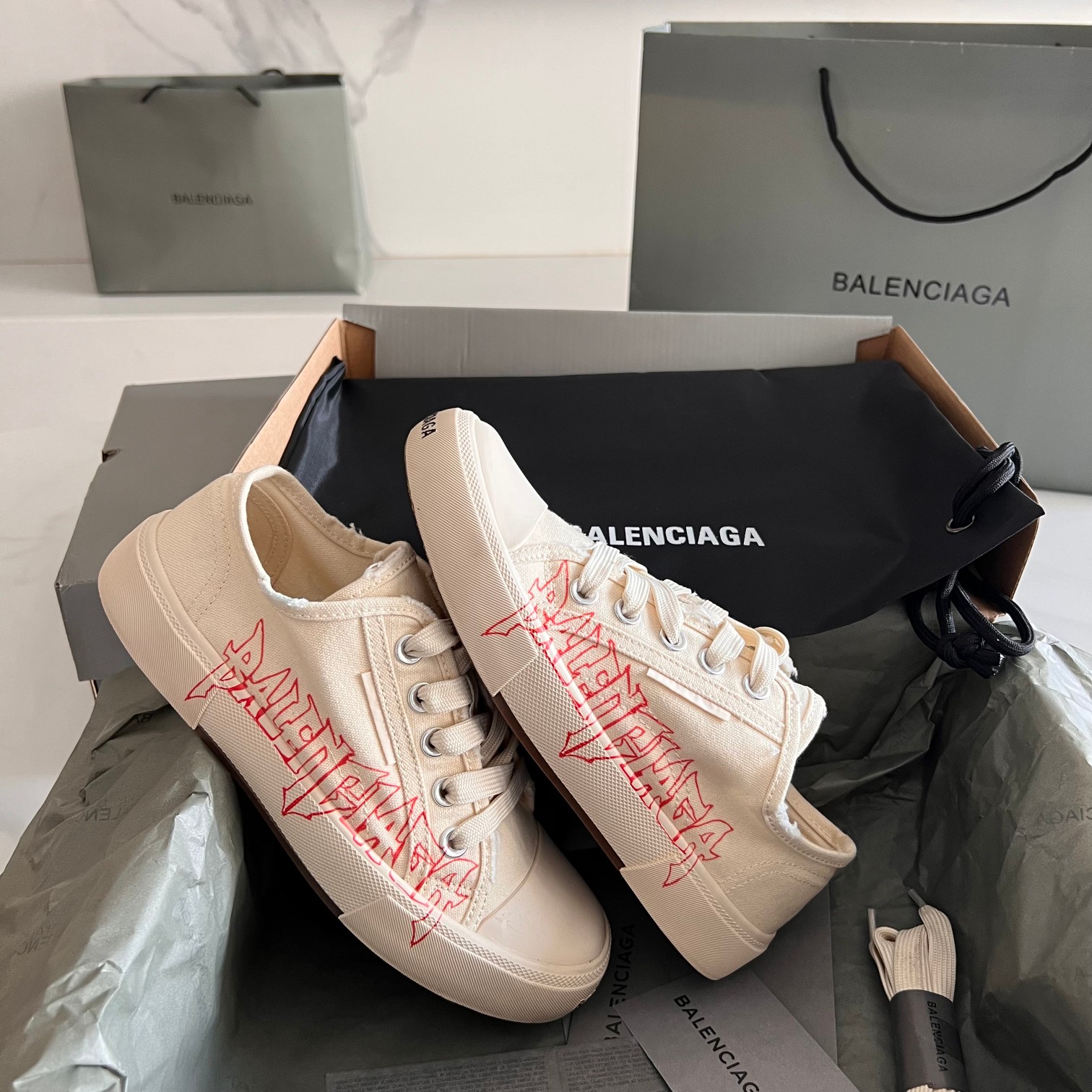 Balenciaga Basic Shoes L