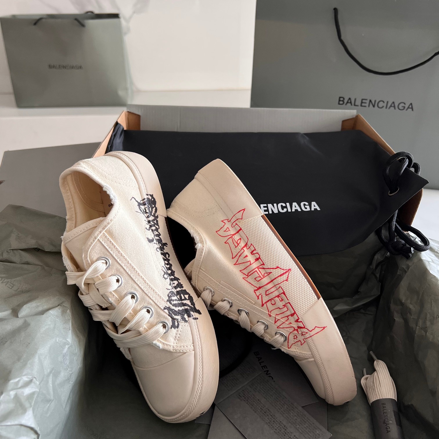 Balenciaga Basic Shoes L