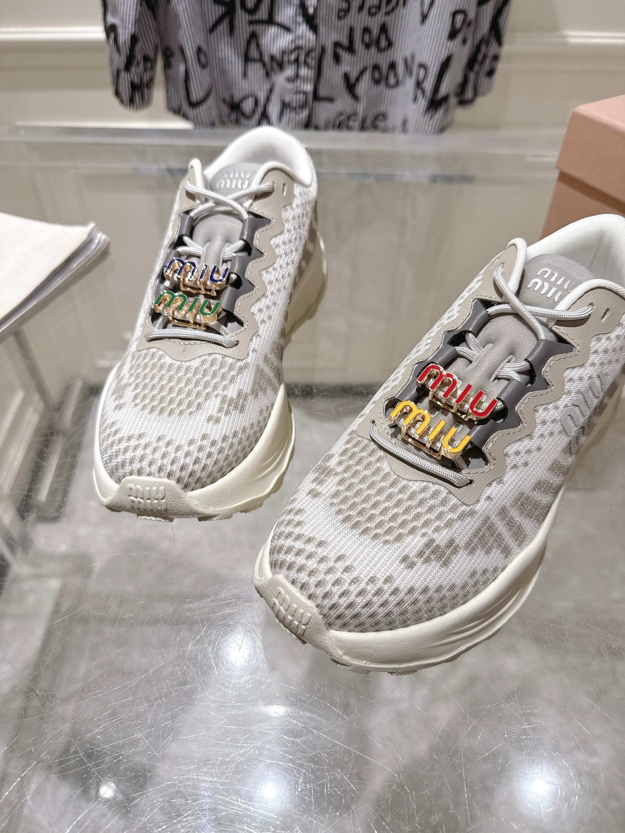 Miu Miu Couple Sneakers M-s