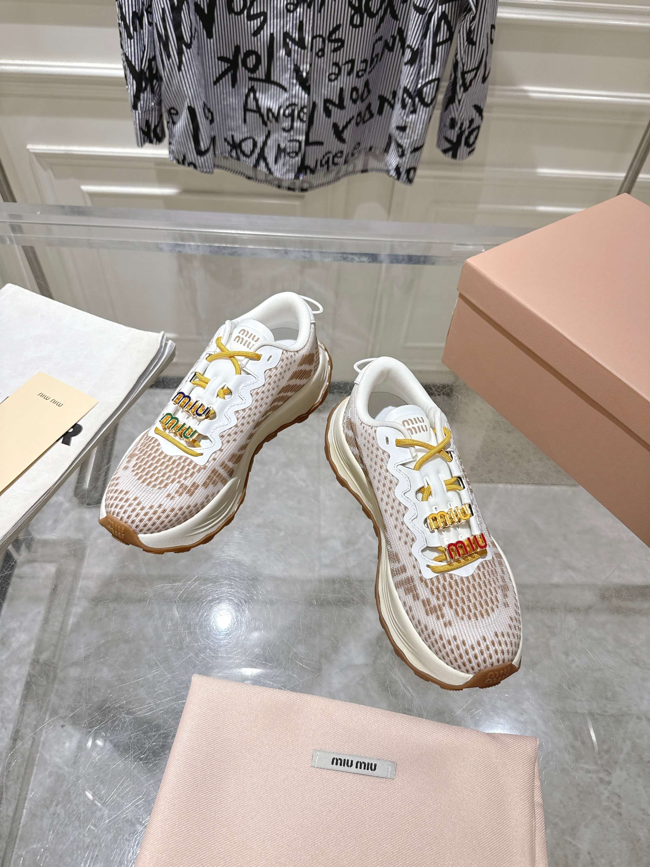 Miu Miu Couple Sneakers M-s