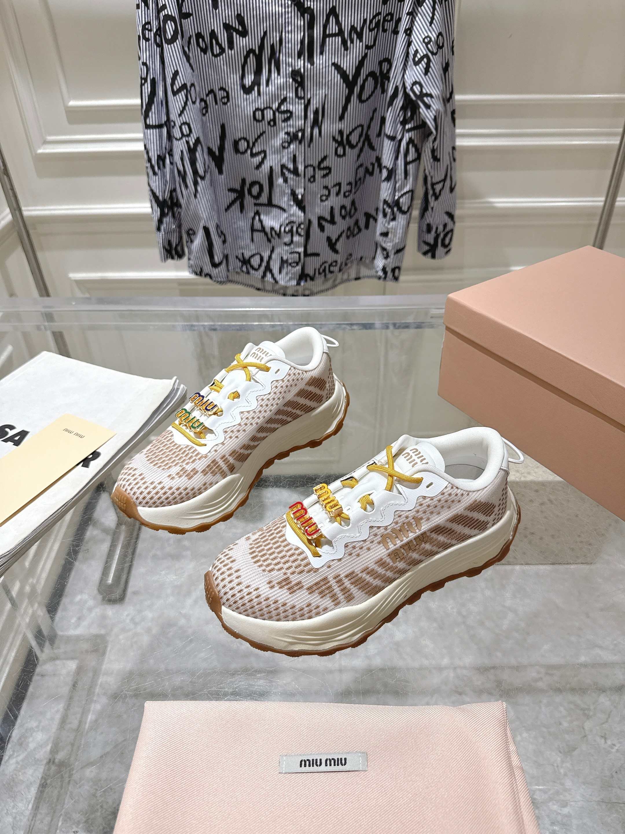 Miu Miu Couple Sneakers M-s