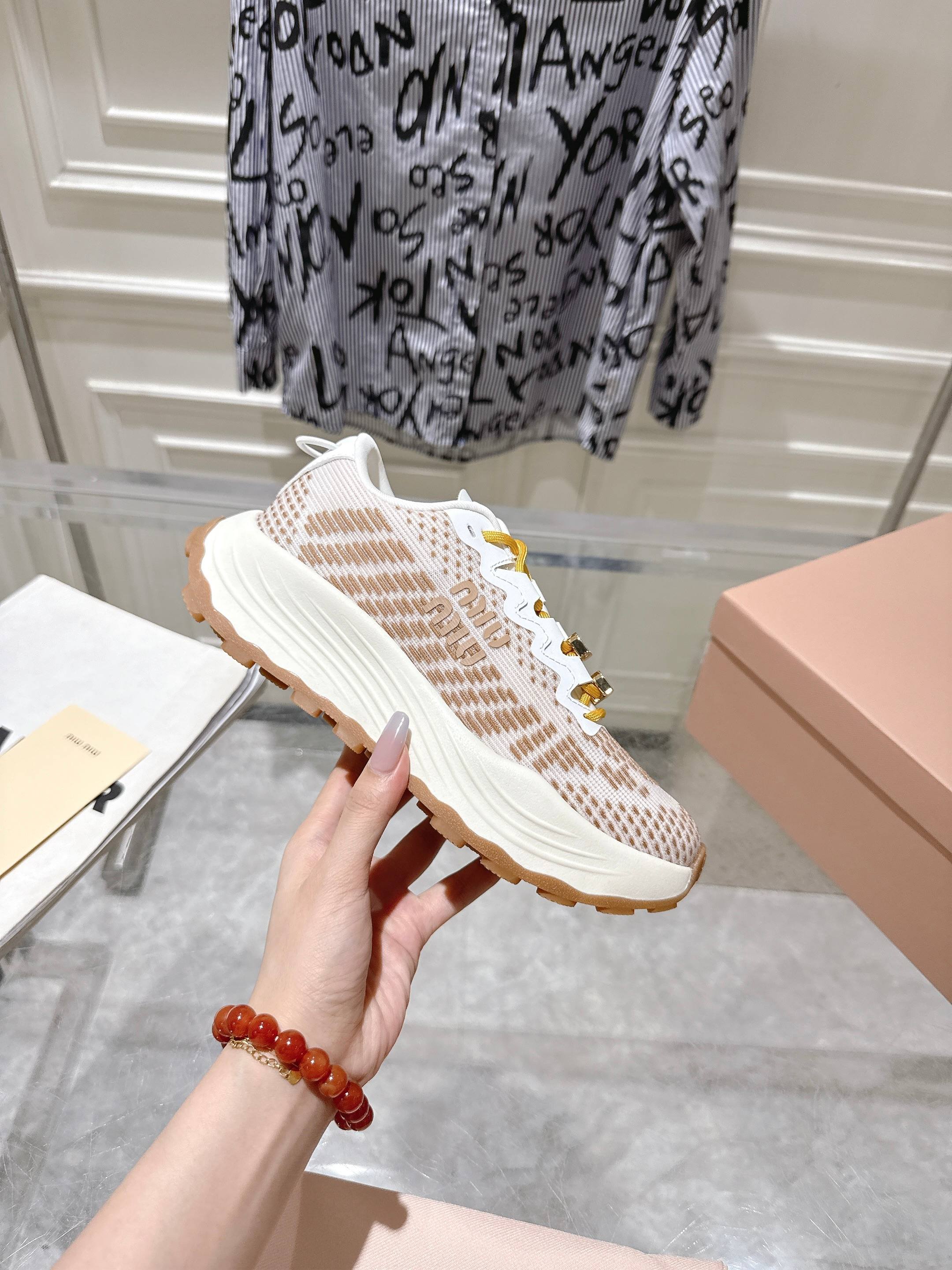 Miu Miu Couple Sneakers M-s