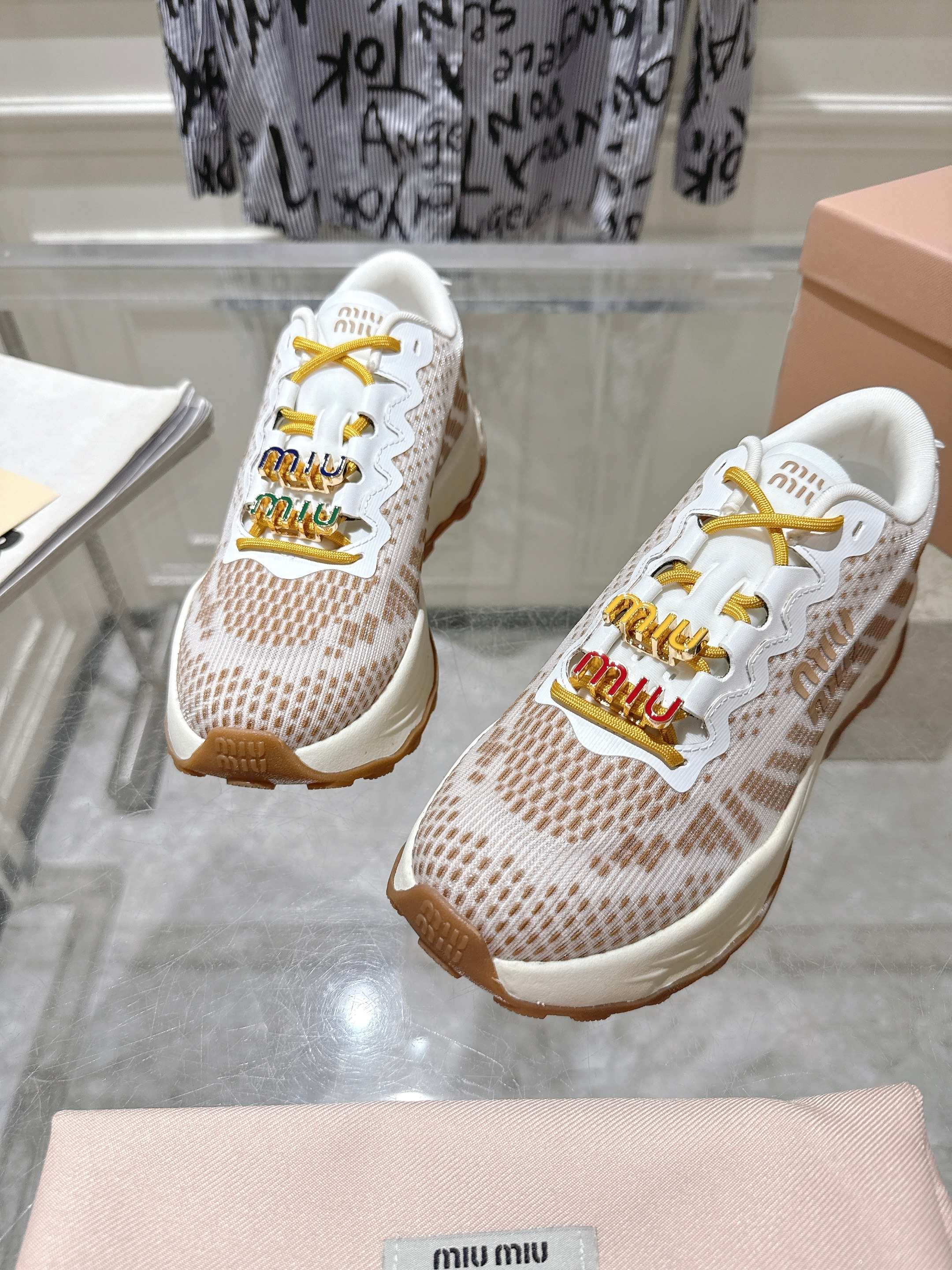Miu Miu Couple Sneakers M-s